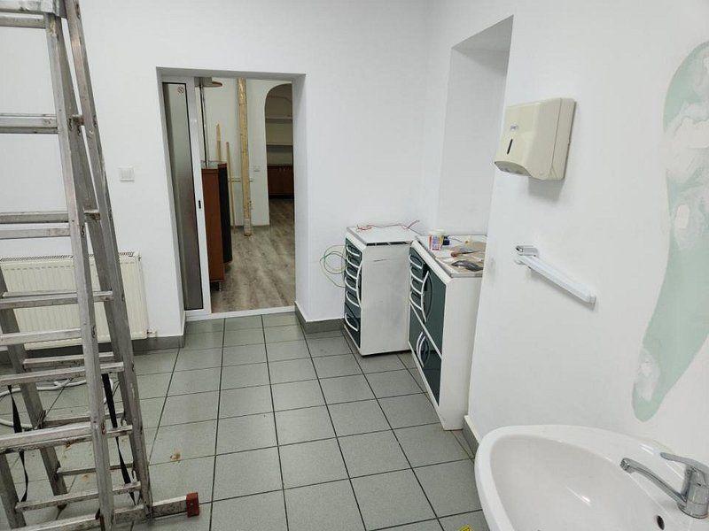 Stirbri Voda spatiu birou 82 mp - 8