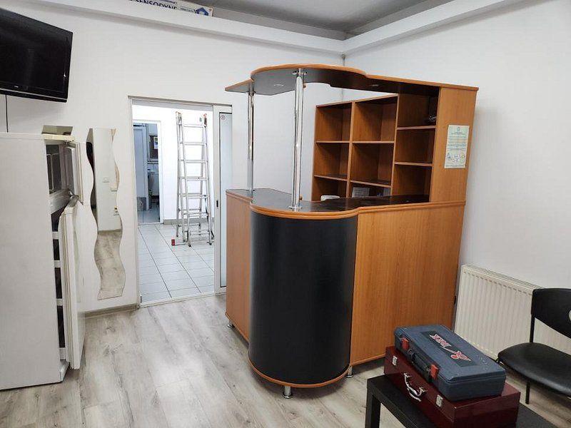 Stirbri Voda spatiu birou 82 mp - 2