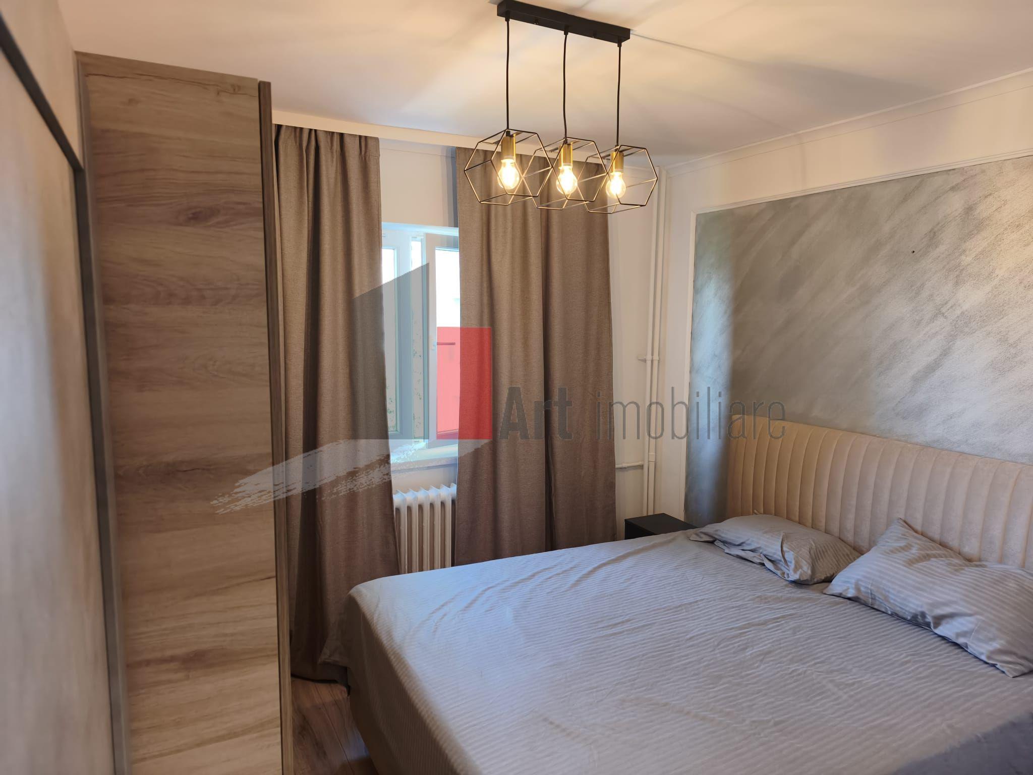 Vânzare apartament 2 camere decomandat Luică - 2