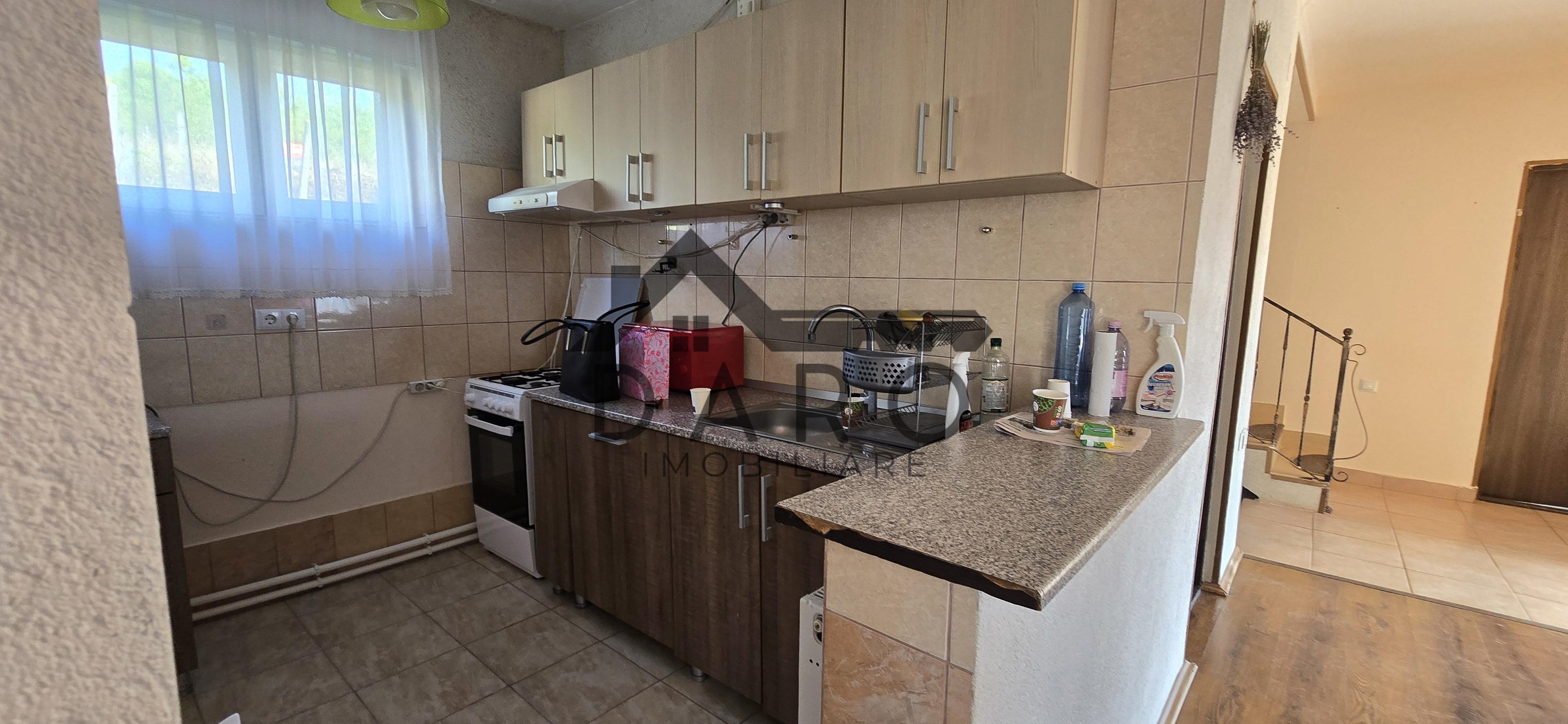 Casa de închiriat in Livezeni, cartierul de case noi - 2