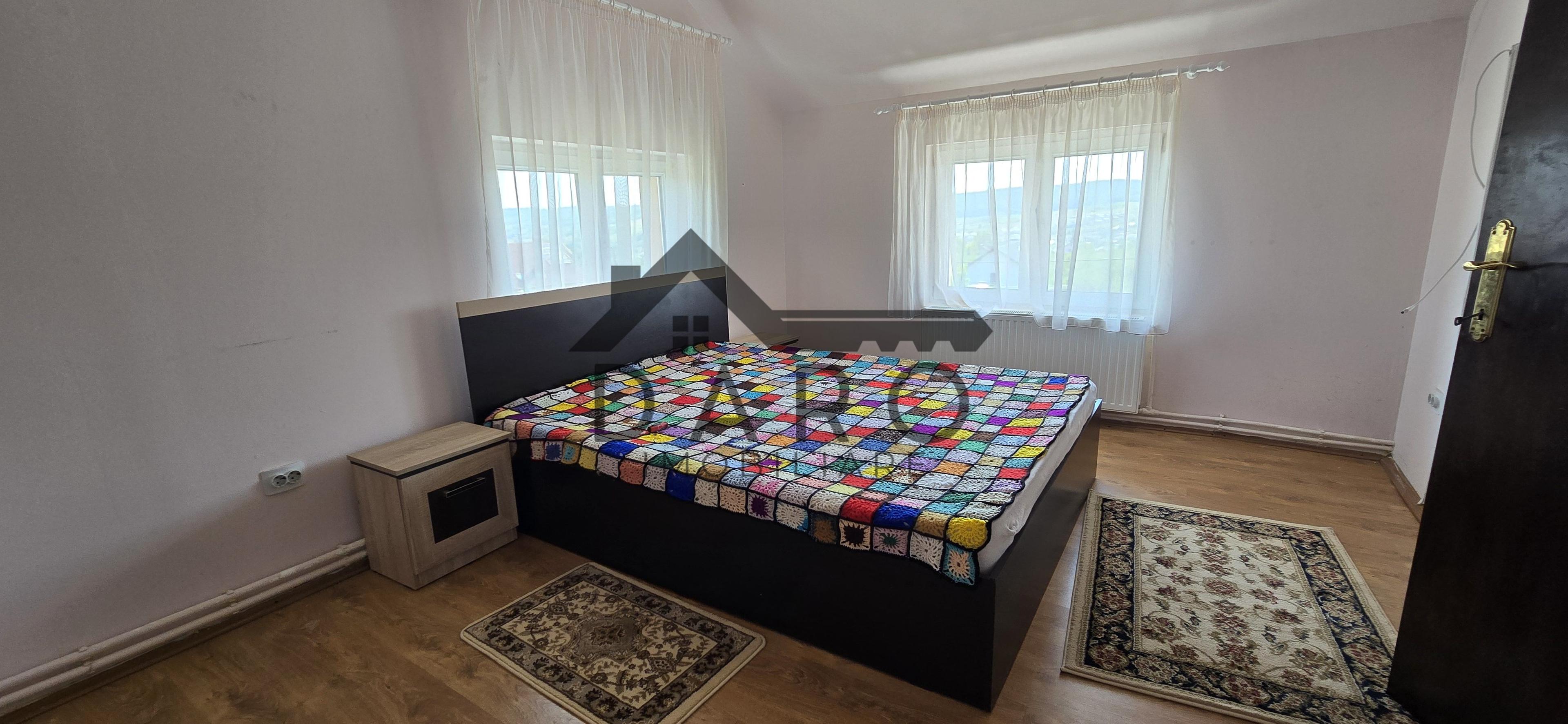 Casa de închiriat in Livezeni, cartierul de case noi - 12