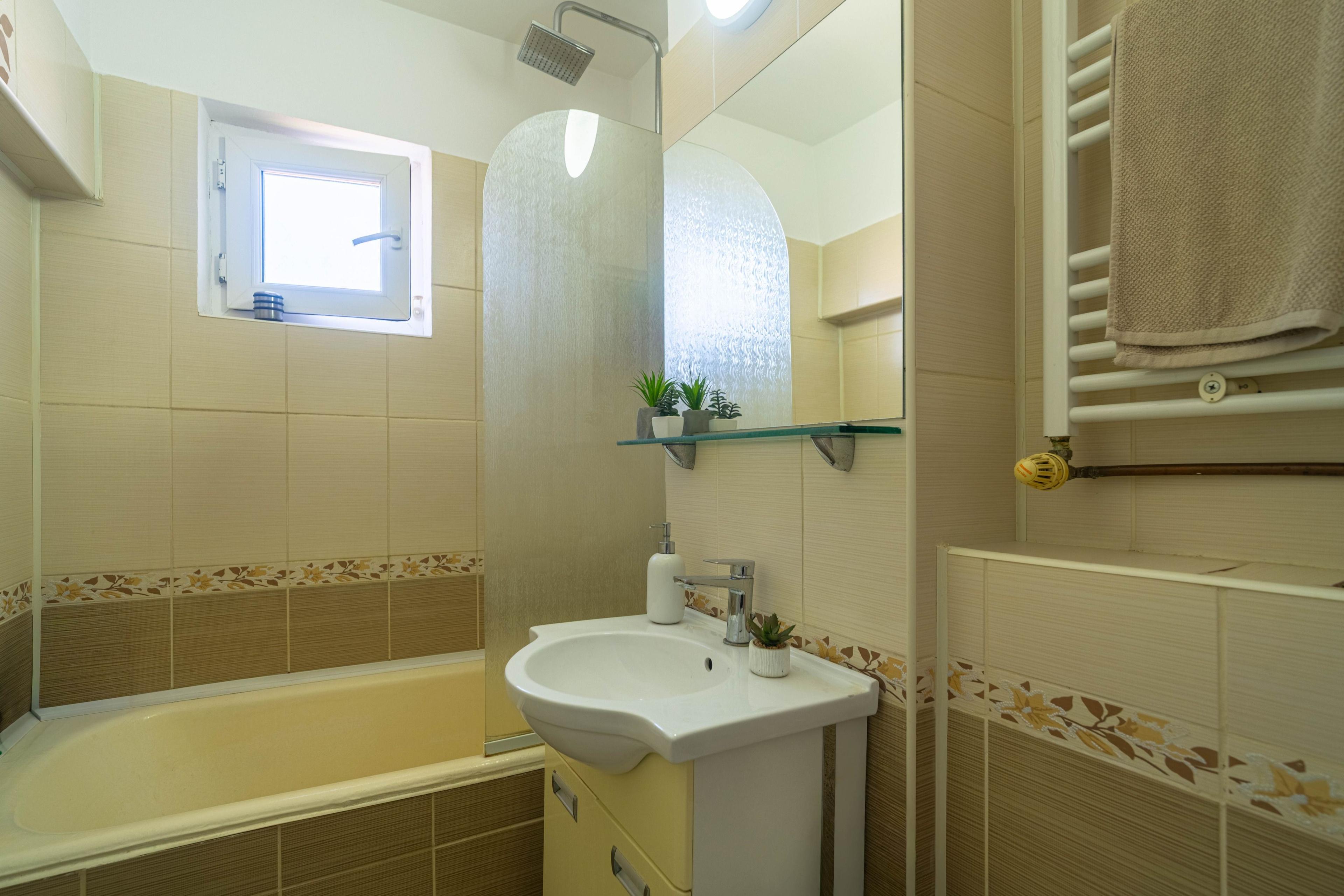 Apartament 5 camere Vlaicu – Renovat, 2 băi, centrală proprie - 6