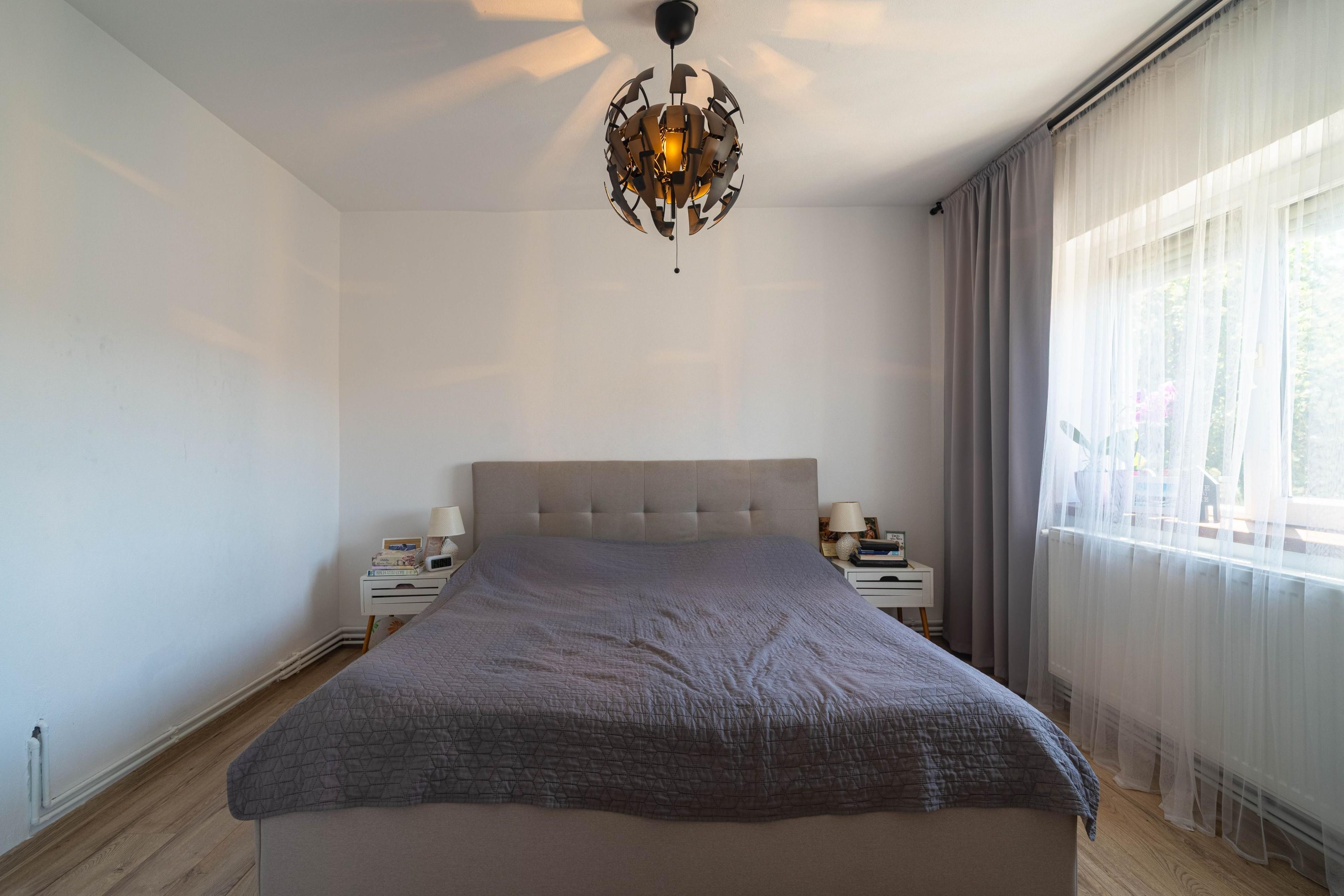 Apartament 5 camere Vlaicu – Renovat, 2 băi, centrală proprie - 5