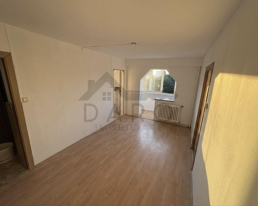- Apartament 3 Camere - Cartier Dâmbu Pietros - pret negociabil - 3