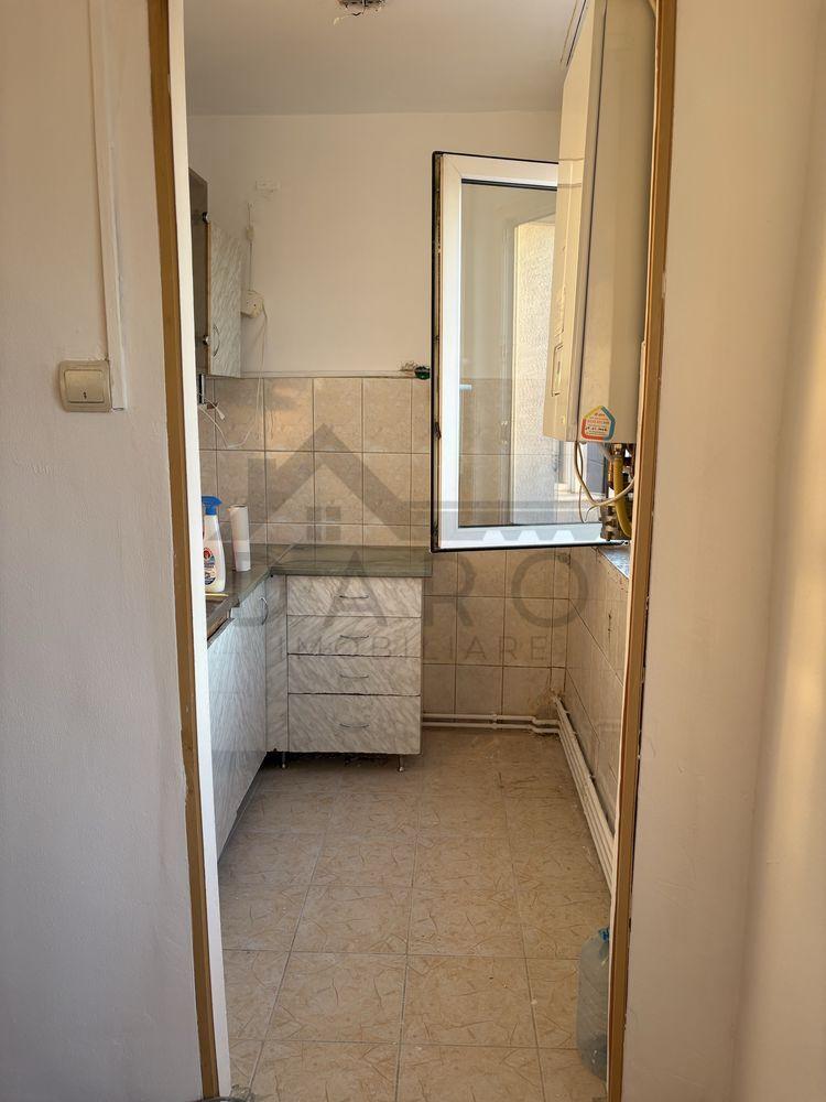 - Apartament 3 Camere - Cartier Dâmbu Pietros - pret negociabil - 5