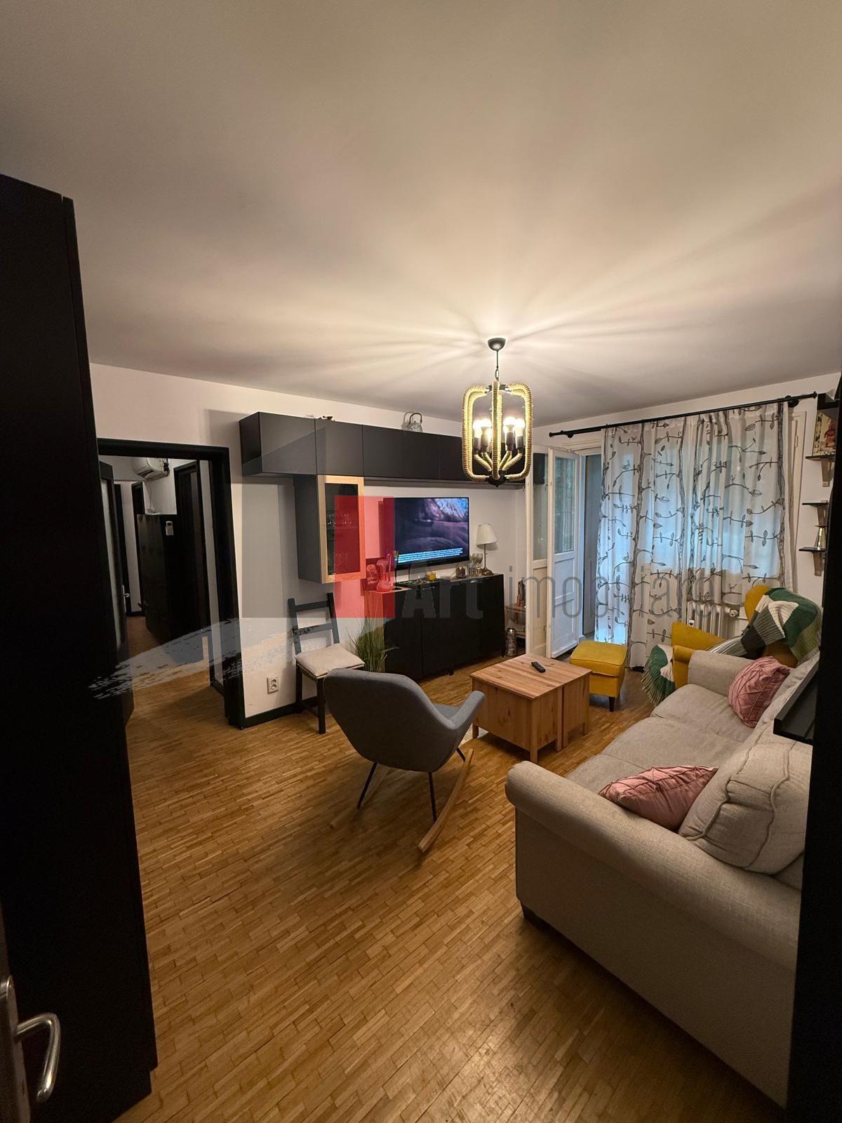 Apartament 4 camere Drumul Taberei - Plaza - 1