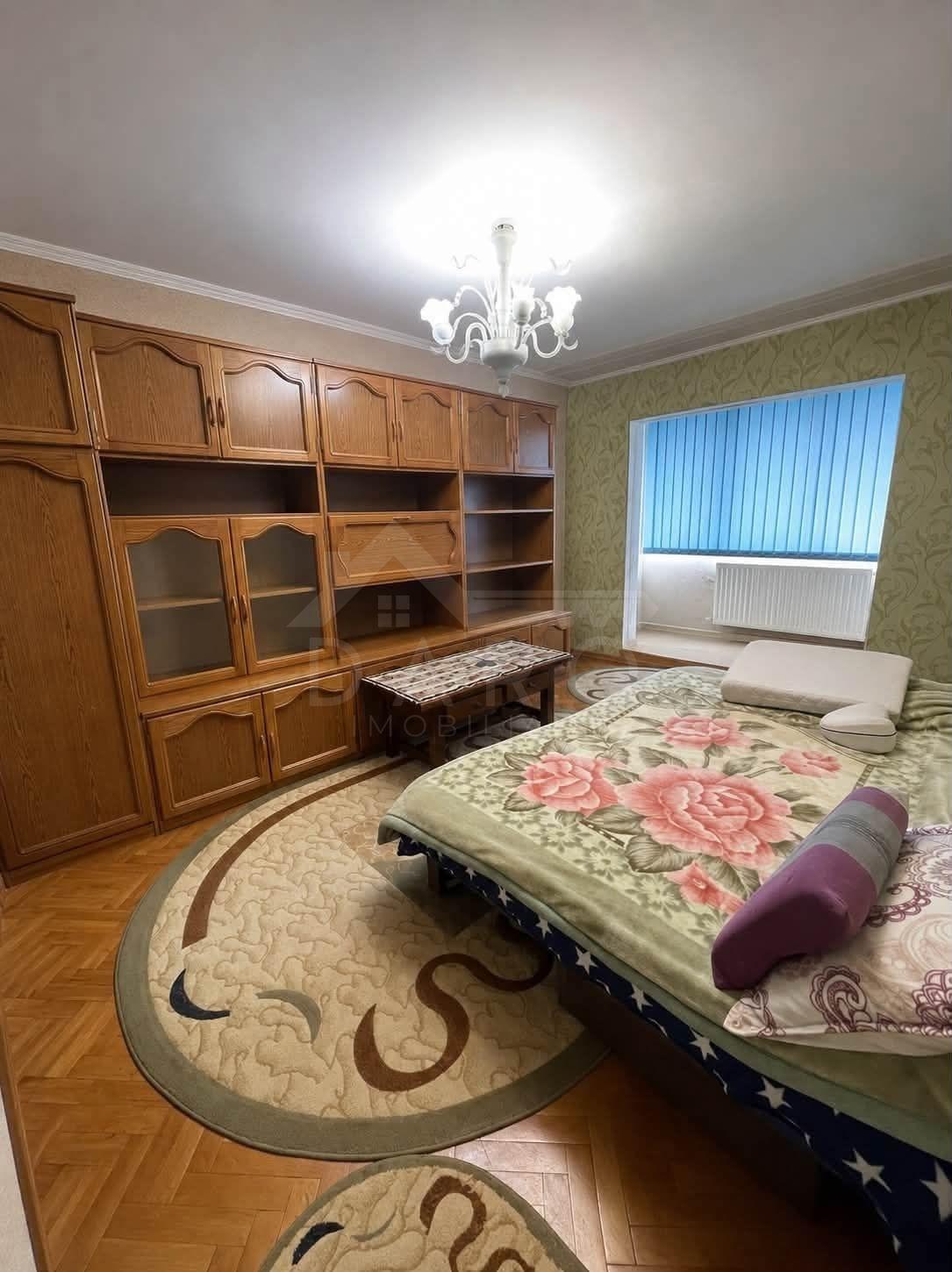Apartament de vanzare , 2 camere, et. 3 Targu Mures , str Cutezantei - 1
