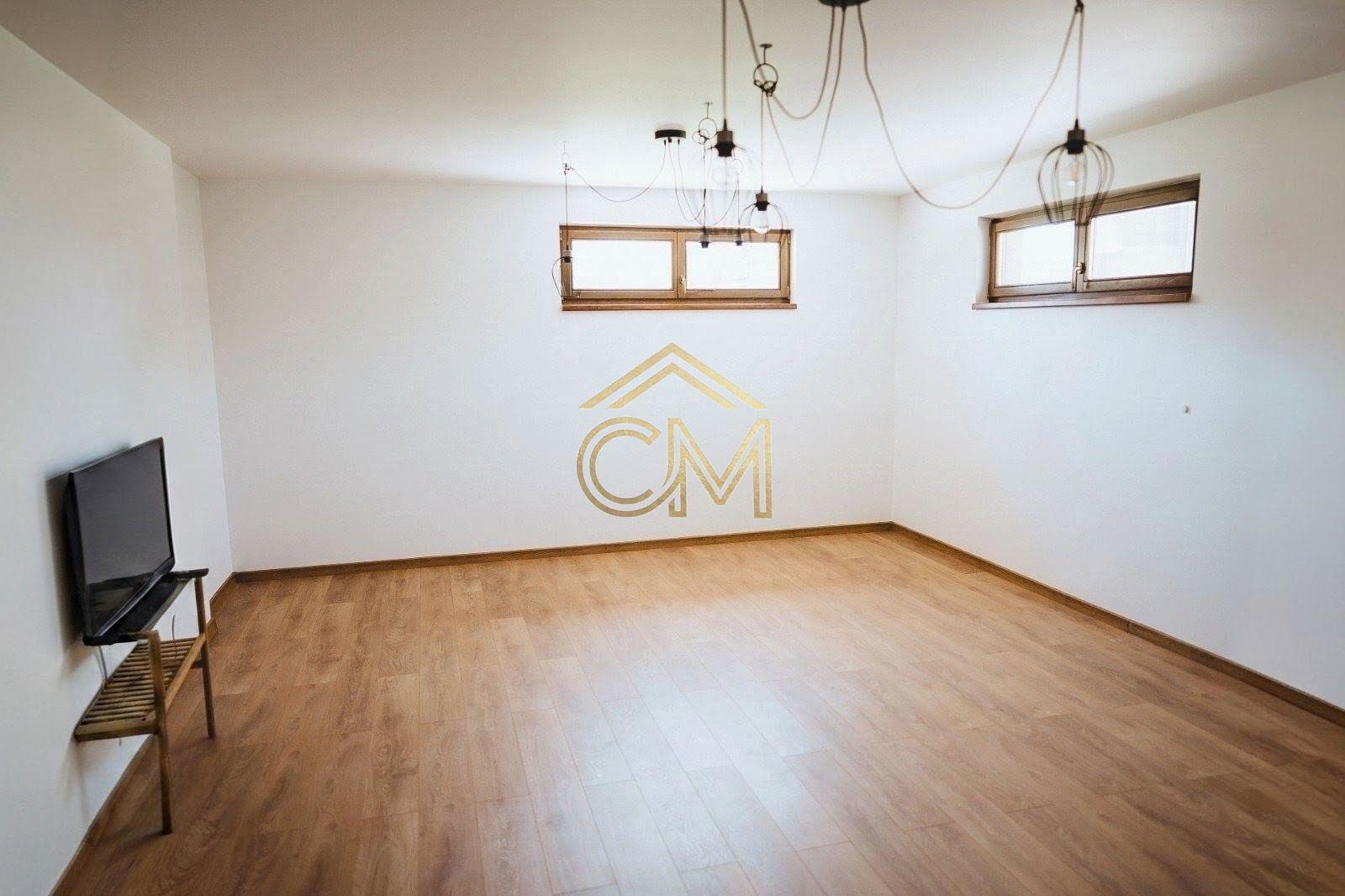 Casa 8 Camere- 3 Bai-316 MPU- Teren 581MP-Selimbar - 11