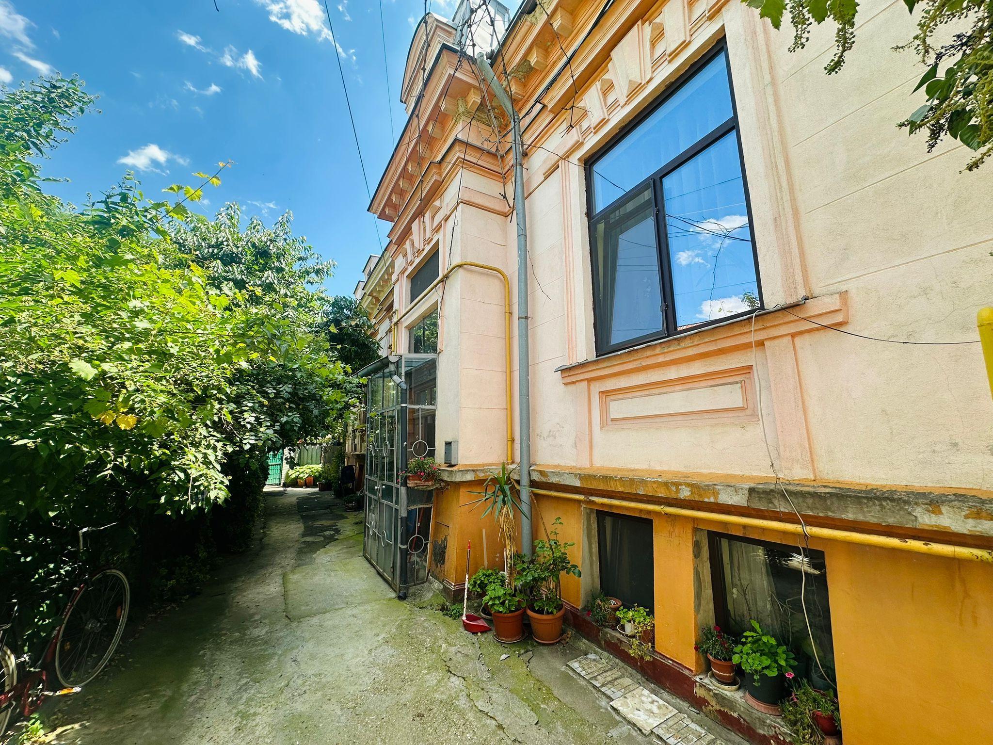 APARTAMENT 2 CAMERE IN VILA | CARTIERUL ARMENESC | STRADA SPATARULUI - 1