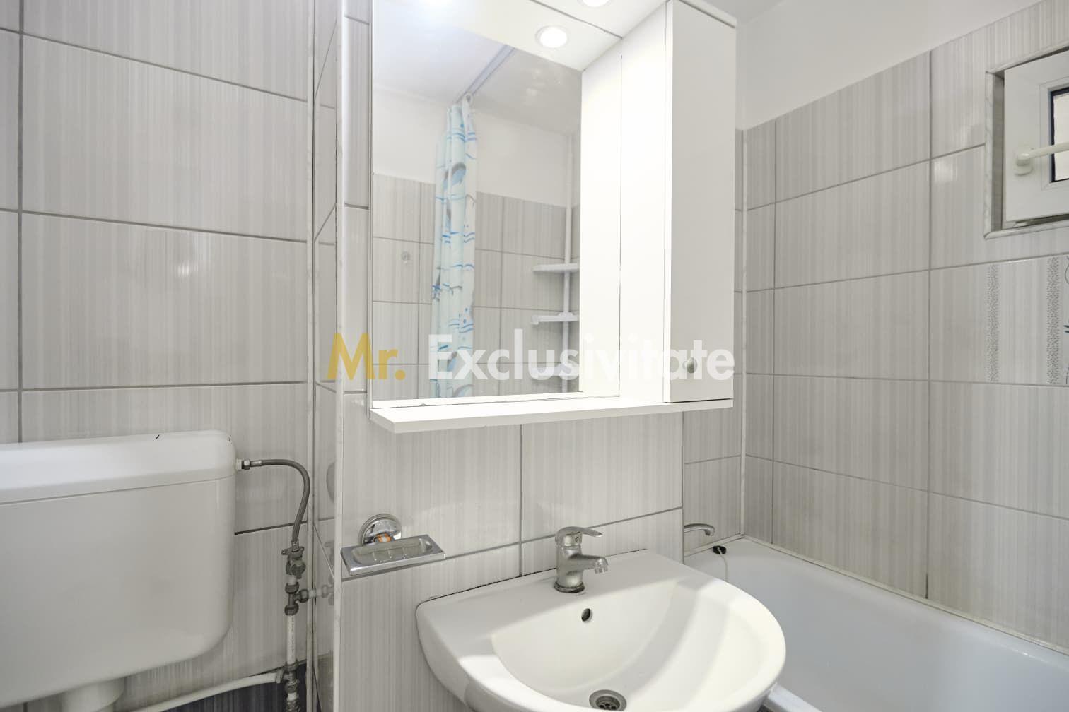 Apartament Mioveni , etajul 2 , decomandat ! - 9