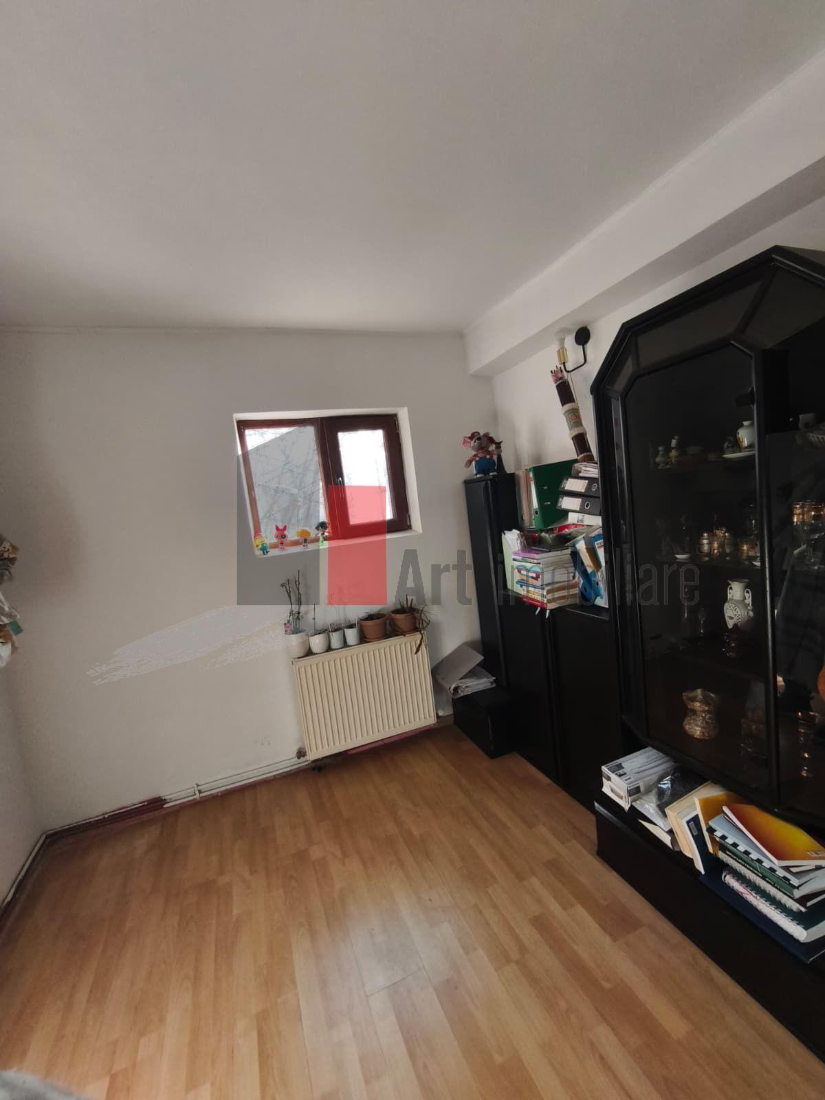 Casa Vanzare Giulesti 4 camere - 13