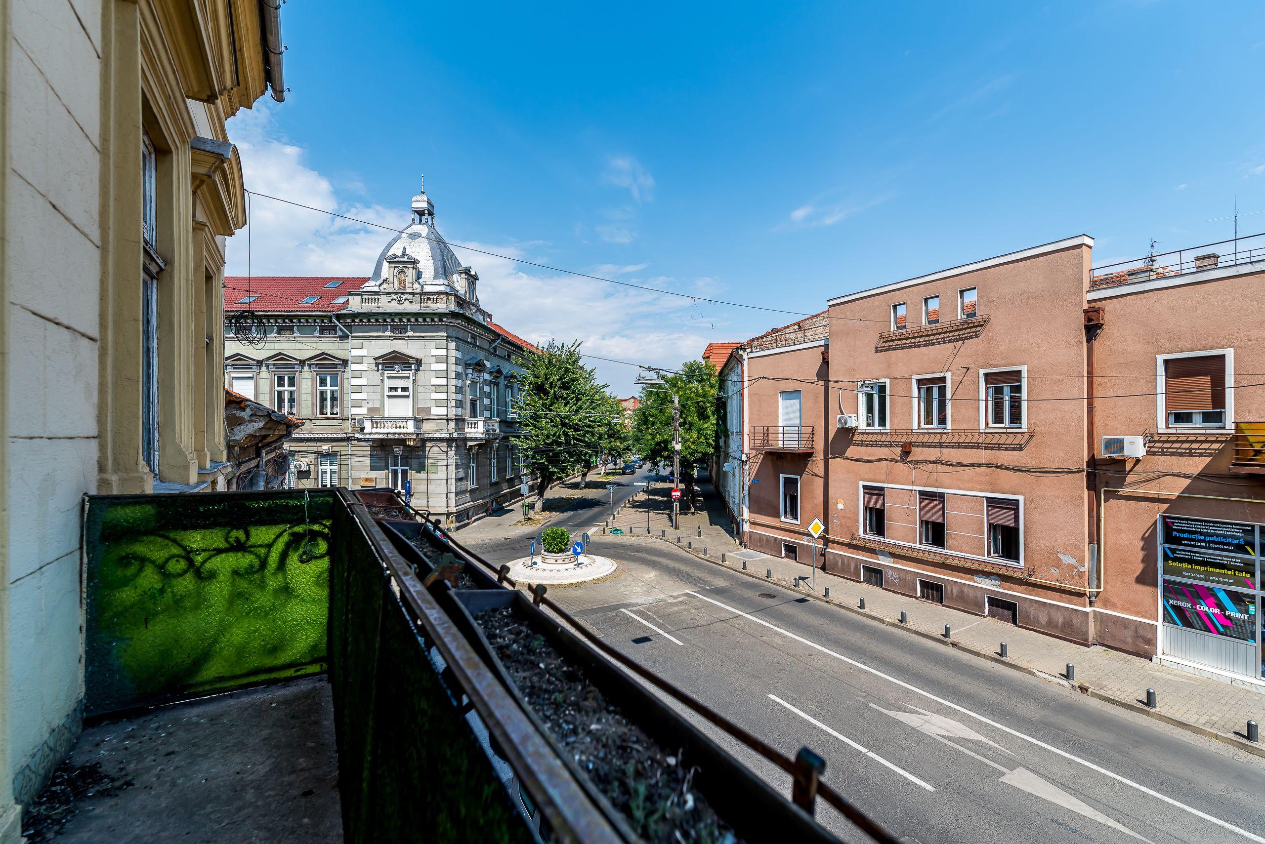 RAR pe piata Apartament cu 3 camere si balcon pe strada Horia - 8