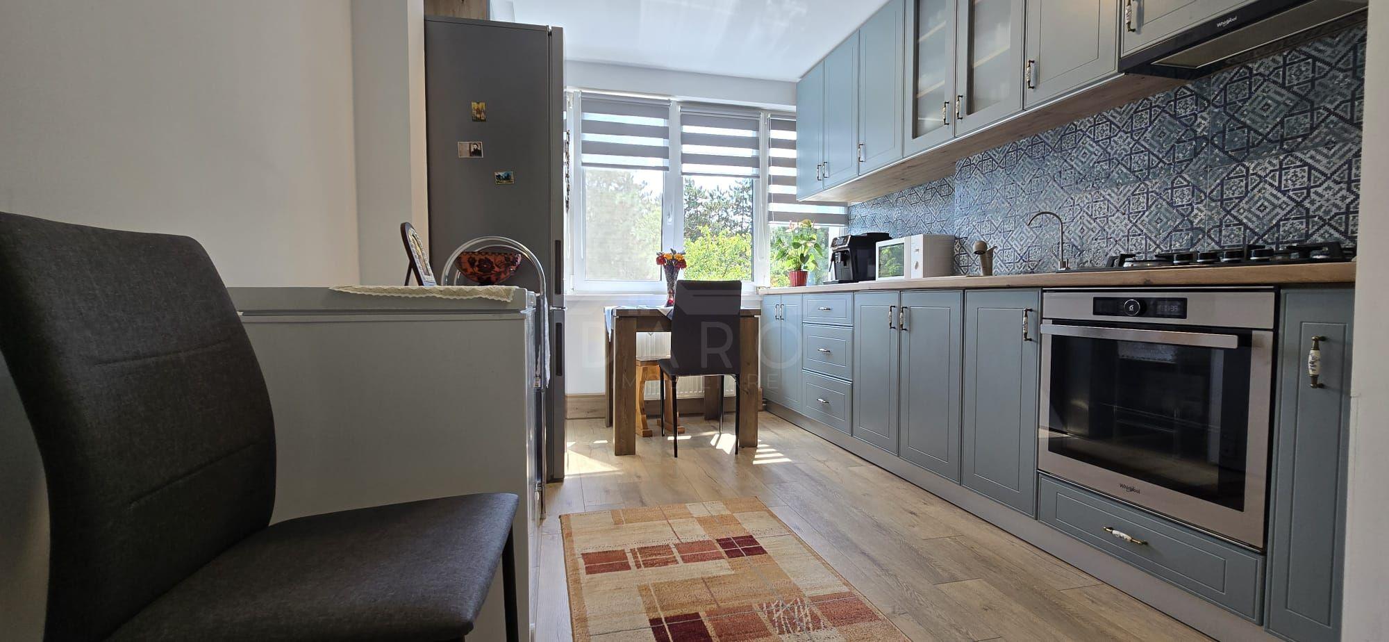 Vand apartament cu 2 camere in Cornisa, et. intermediar, lift nou - 14
