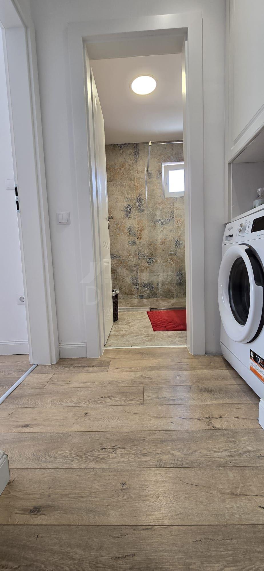 Vand apartament cu 2 camere in Cornisa, et. intermediar, lift nou - 13