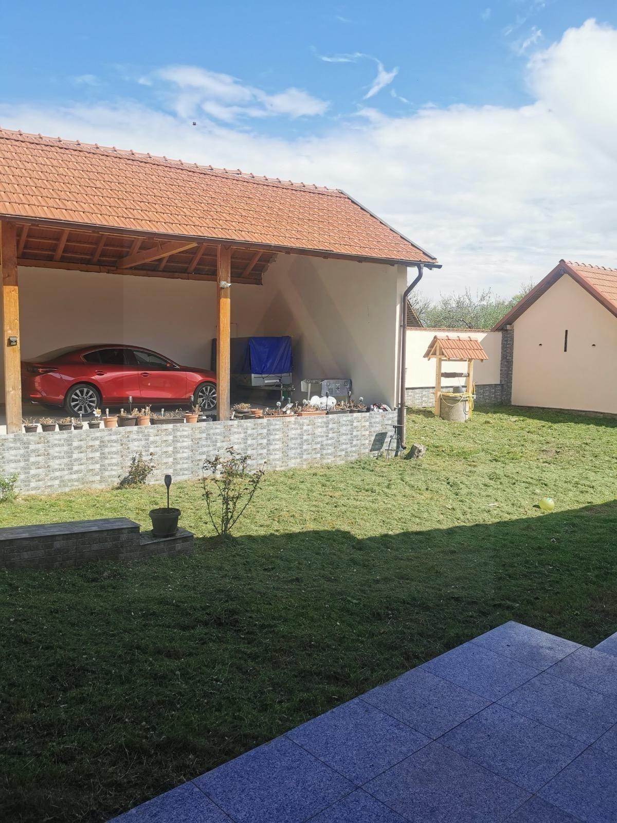 Casa individuala cu garaj 60 mp si teren+gradina 2650 mp in Porumbacu - 8