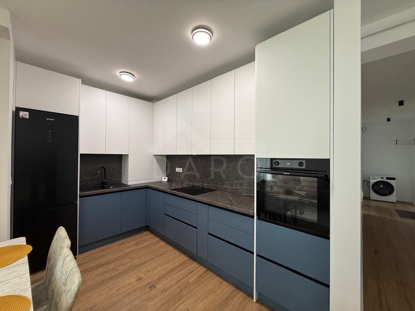 Inchiriez apartament cu 2 camere , bloc nou - 8