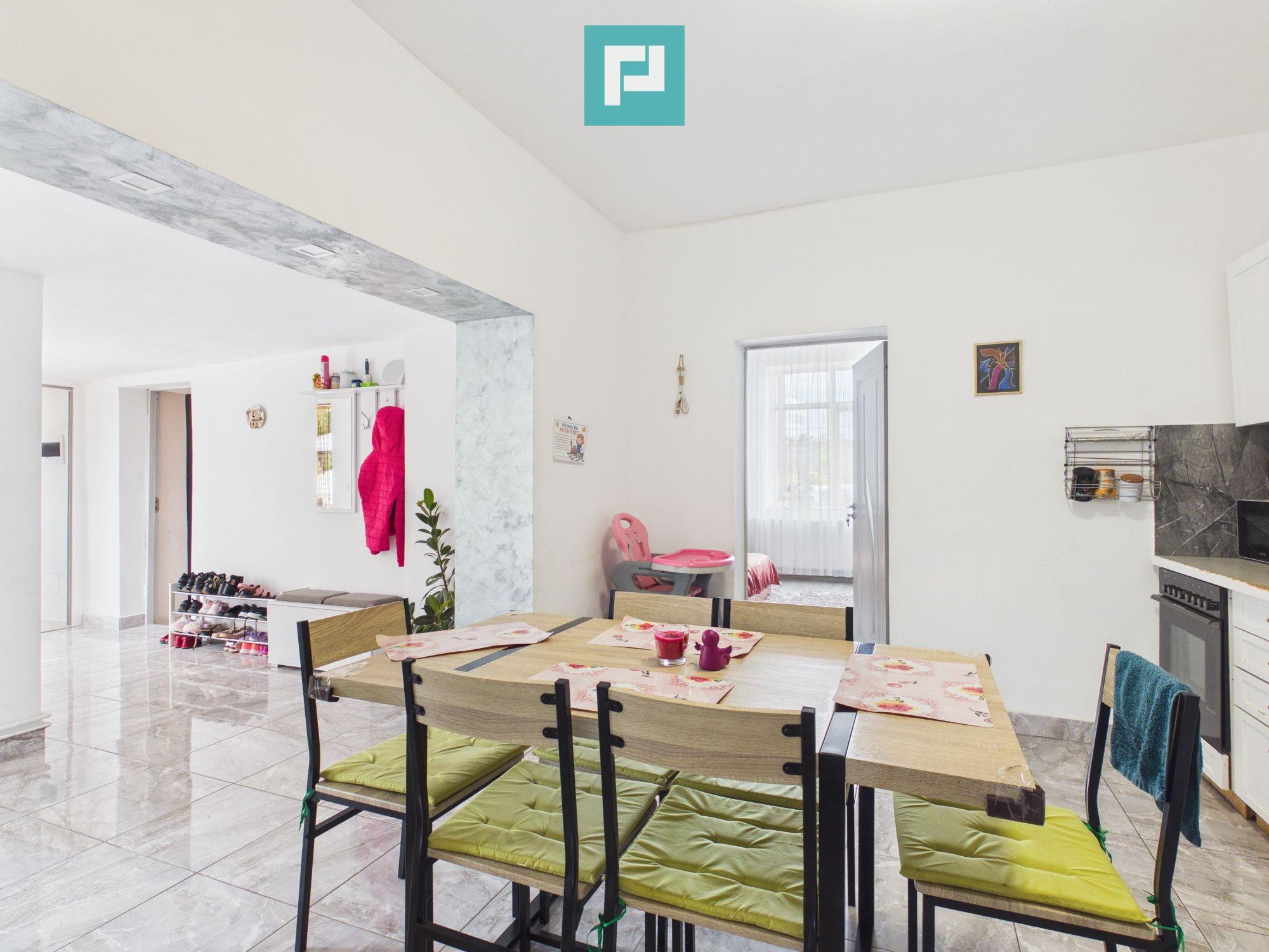 Casă individuală 3 camere,teren de 1500Mp Bătania - 13