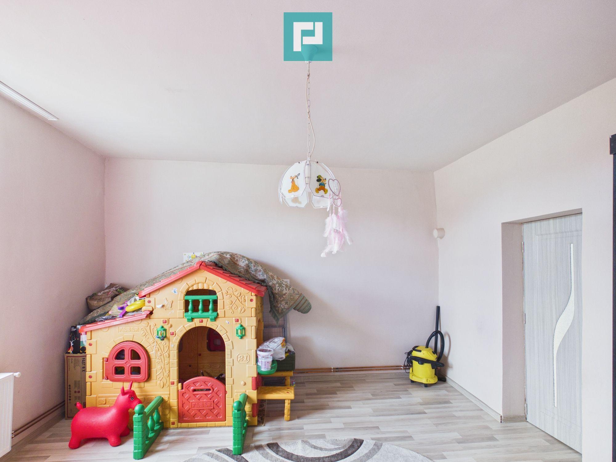 Casă individuală 3 camere,teren de 1500Mp Bătania - 7