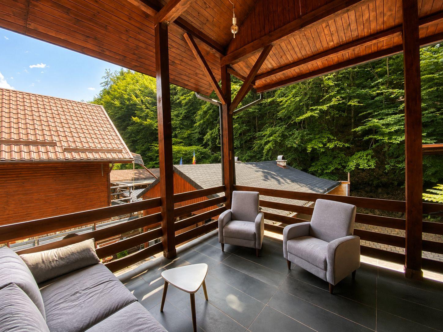 Splendoarea naturii imbinata cu stilul modern=pensiune exclusivista - 9