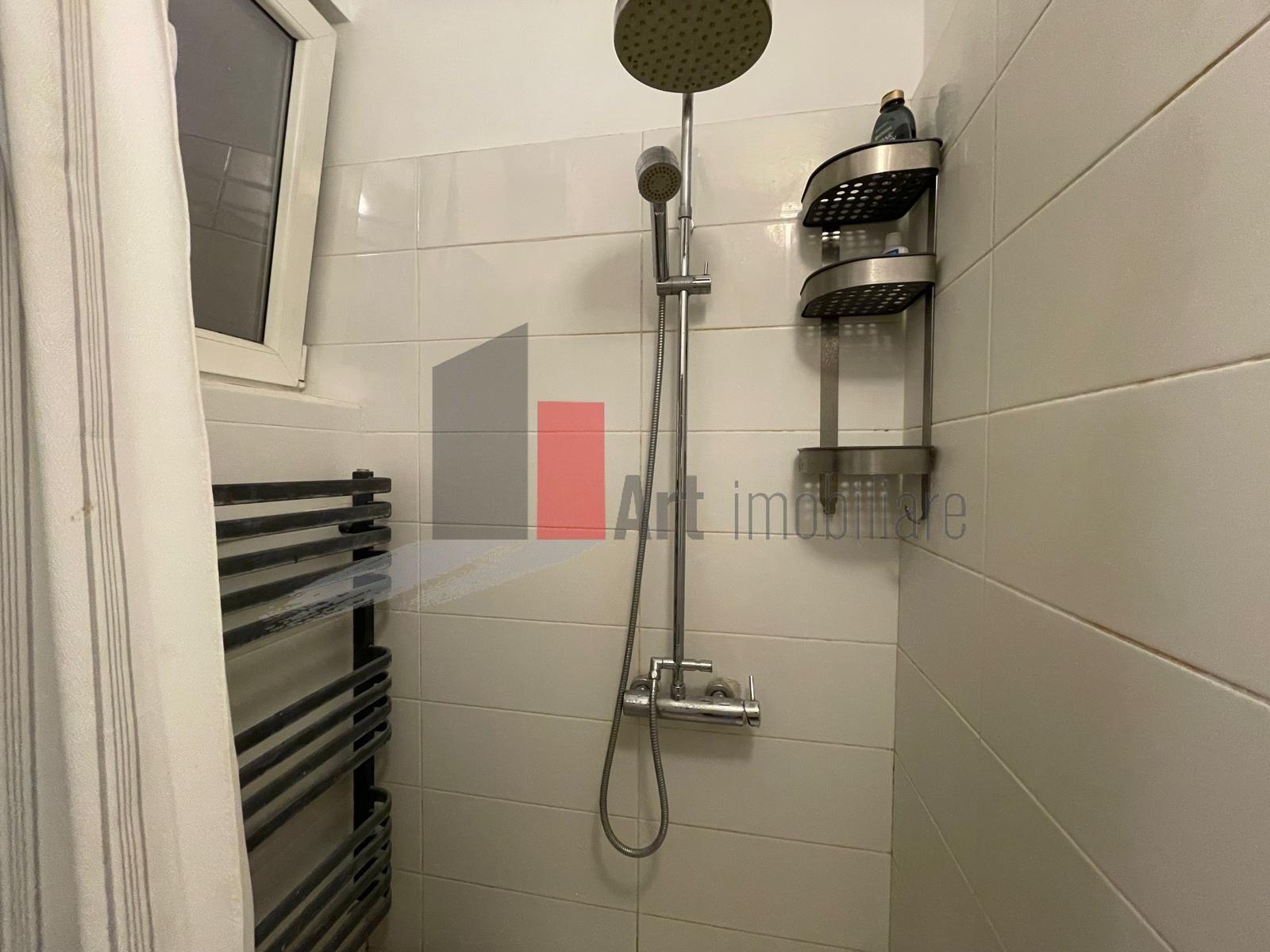 APARTAMENT 2 CAMERE -SALA PALATULUI - 17