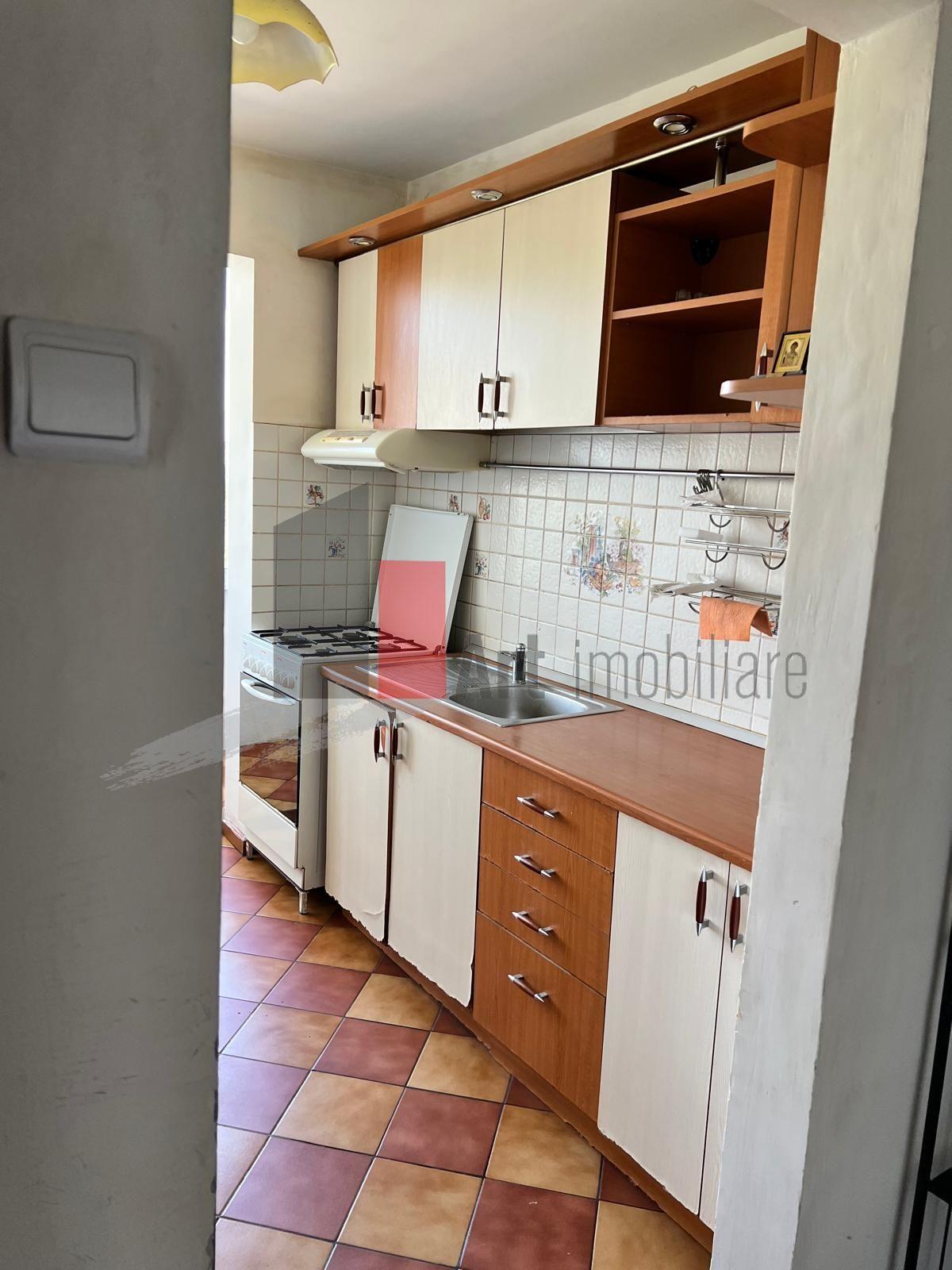 3 camere vizavi de parcul Plumbuita - 9