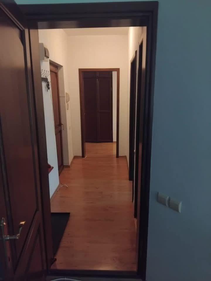 De inchiriat apartament cu 2 camere, etaj 2, Gradina Publica, 400 euro - 4