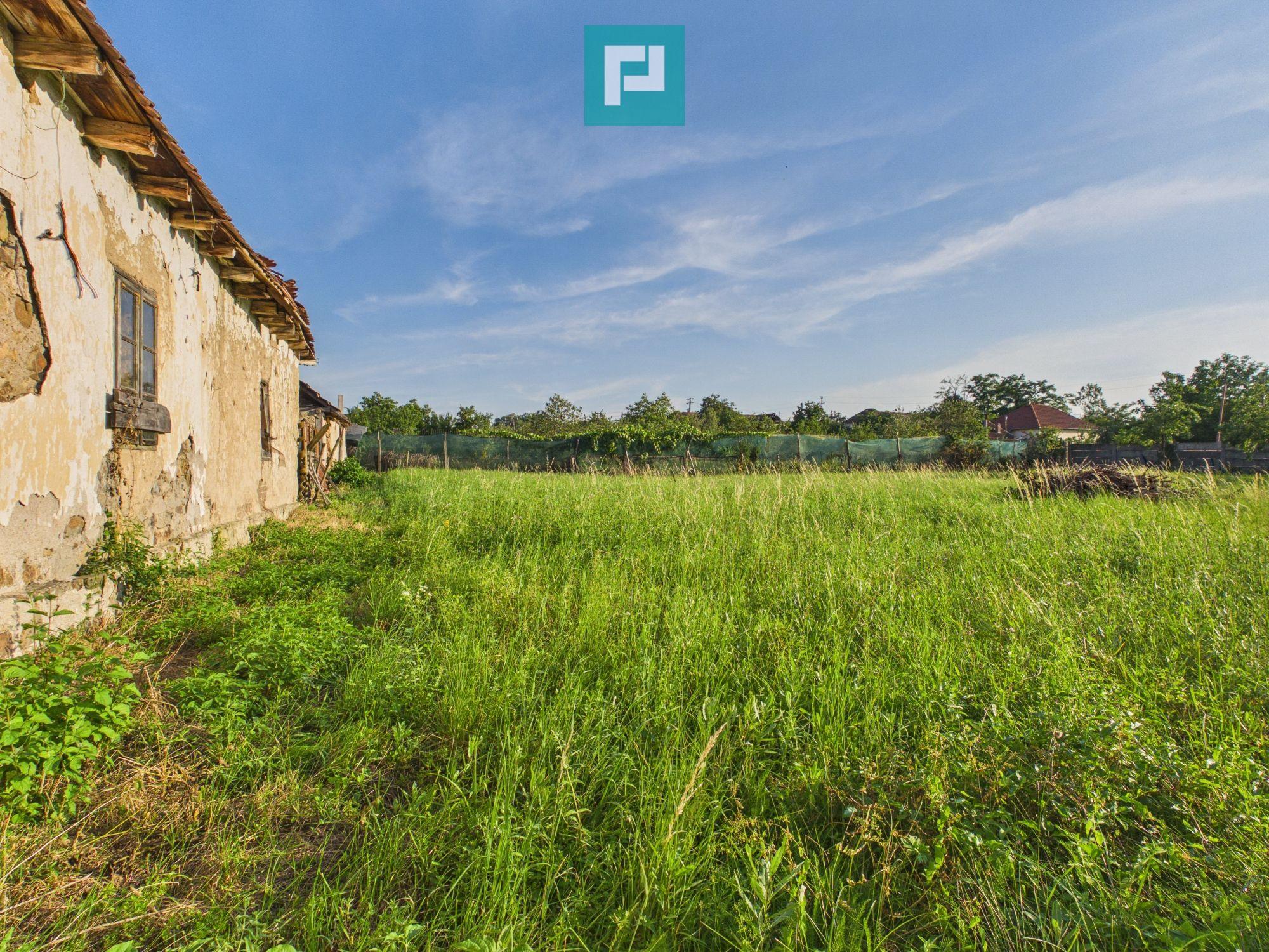 Casă în centrul localității Dezna, județul Arad - 5