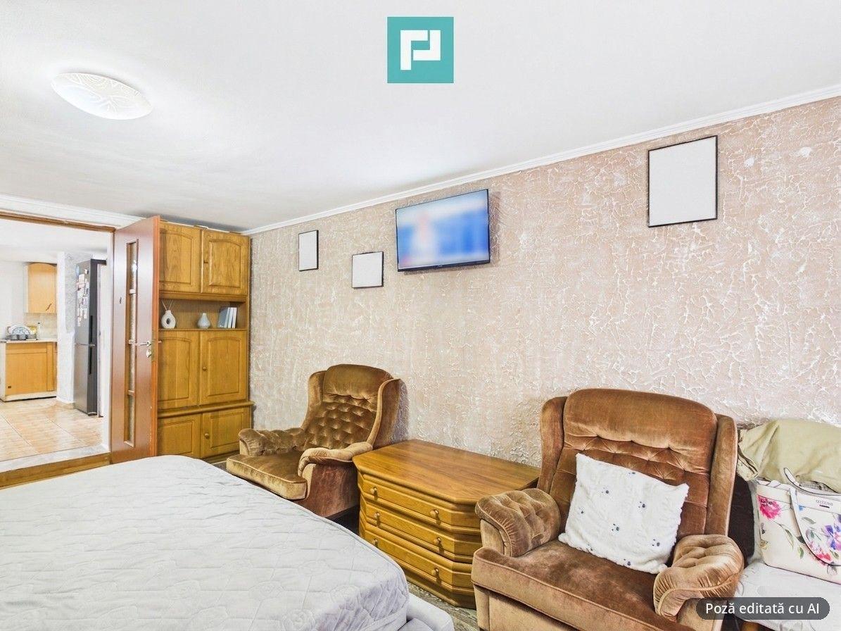 Casă cu 2 corpuri, teren 398 mp, Oradea - 13