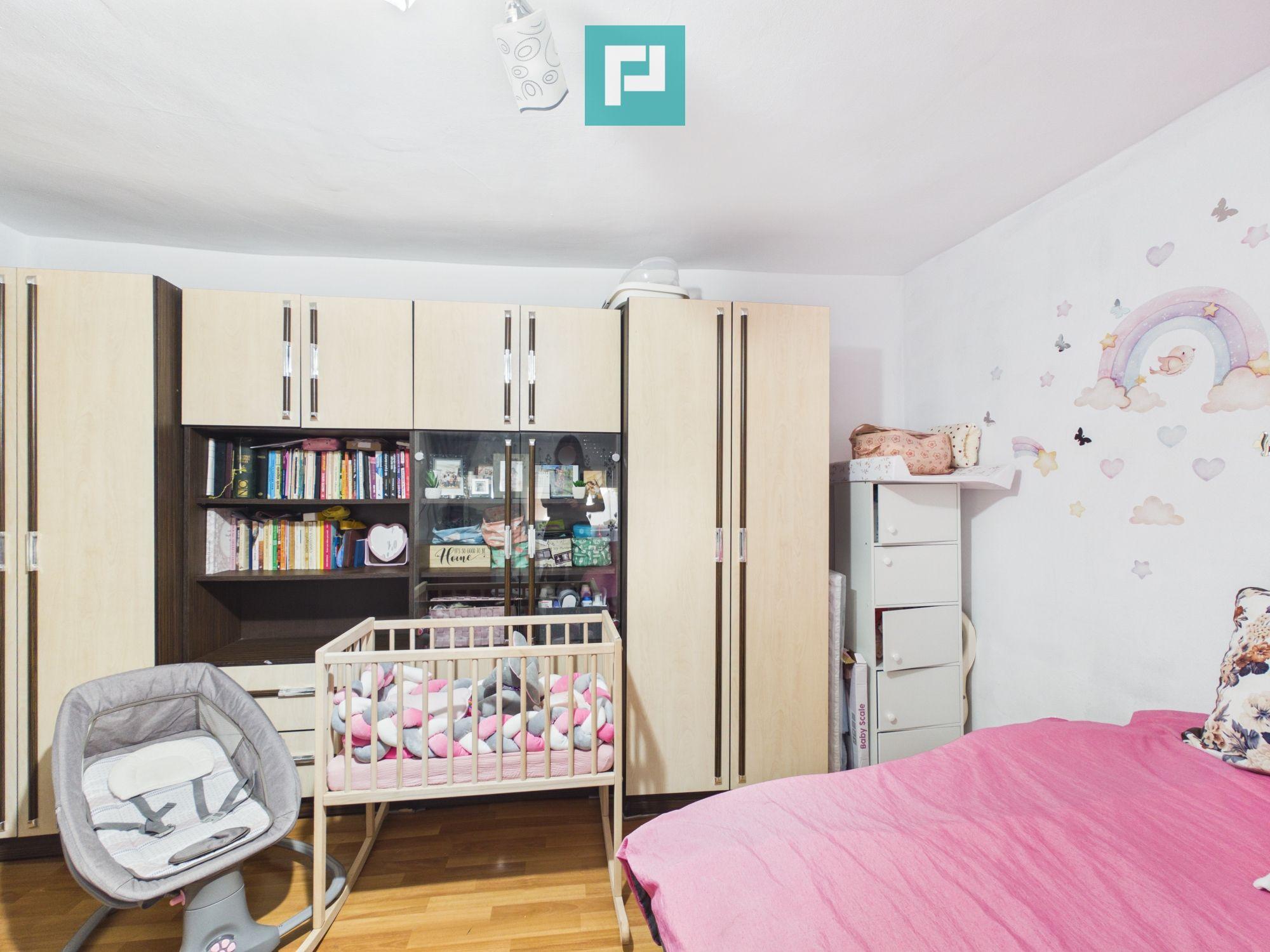 Casă cu 2 corpuri, teren 398 mp, Oradea - 26