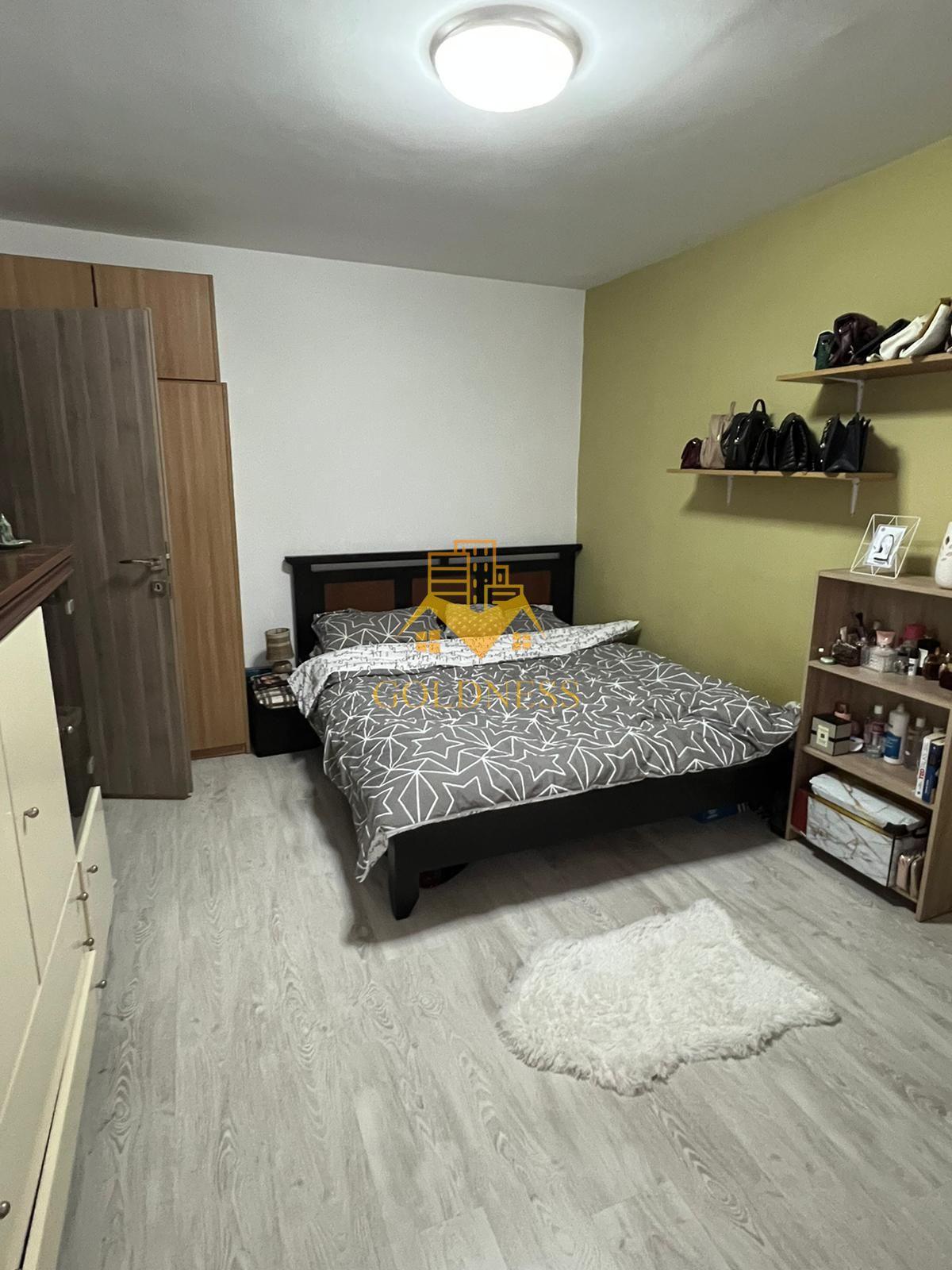 O camera, 22 mp, Zorilor str. Observatorului Zona Golden Tulip, UMF - 2