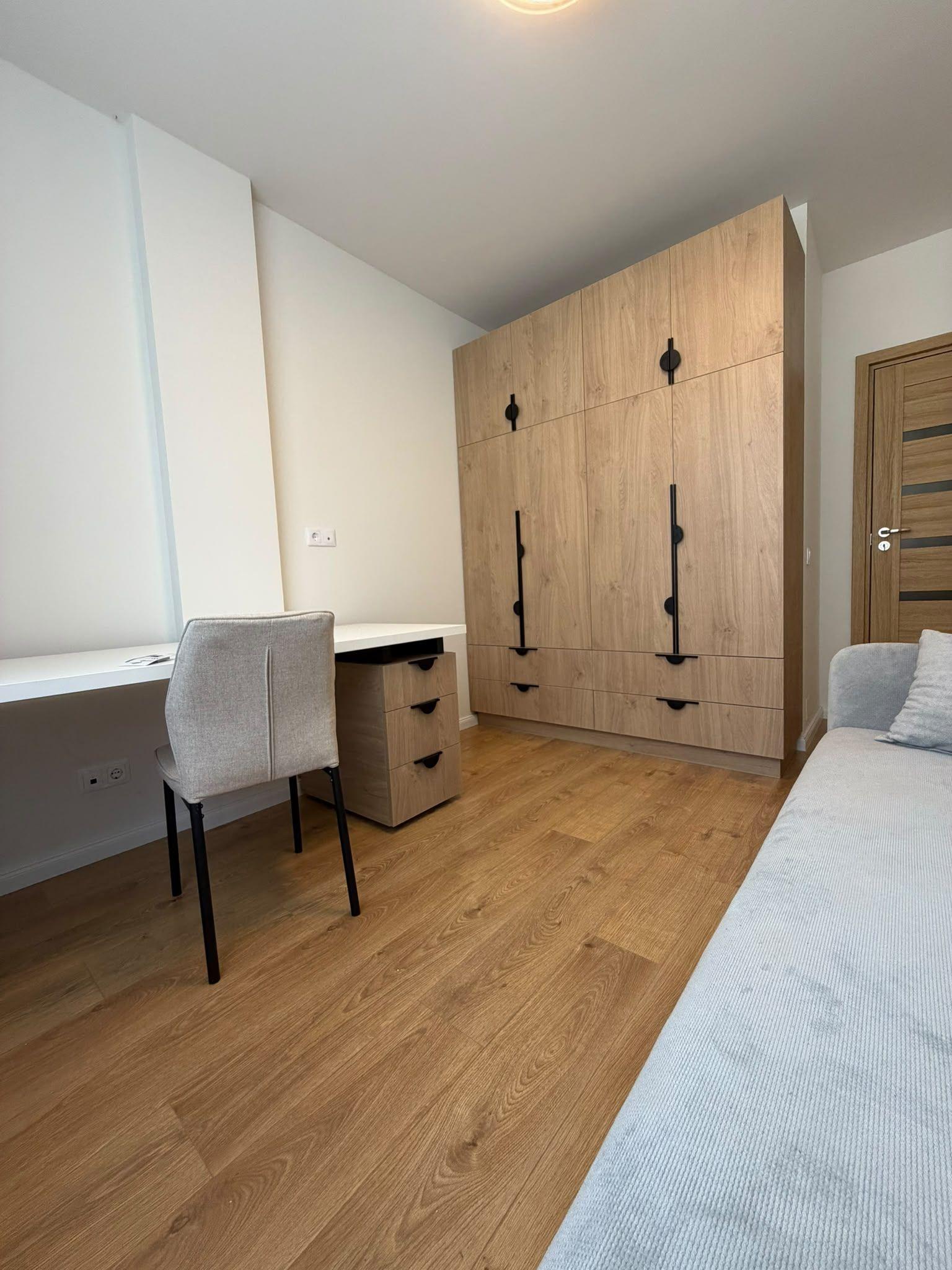 Apartament 3 camere, 2 bai, balcon, etaj intermediar, parcare - 13