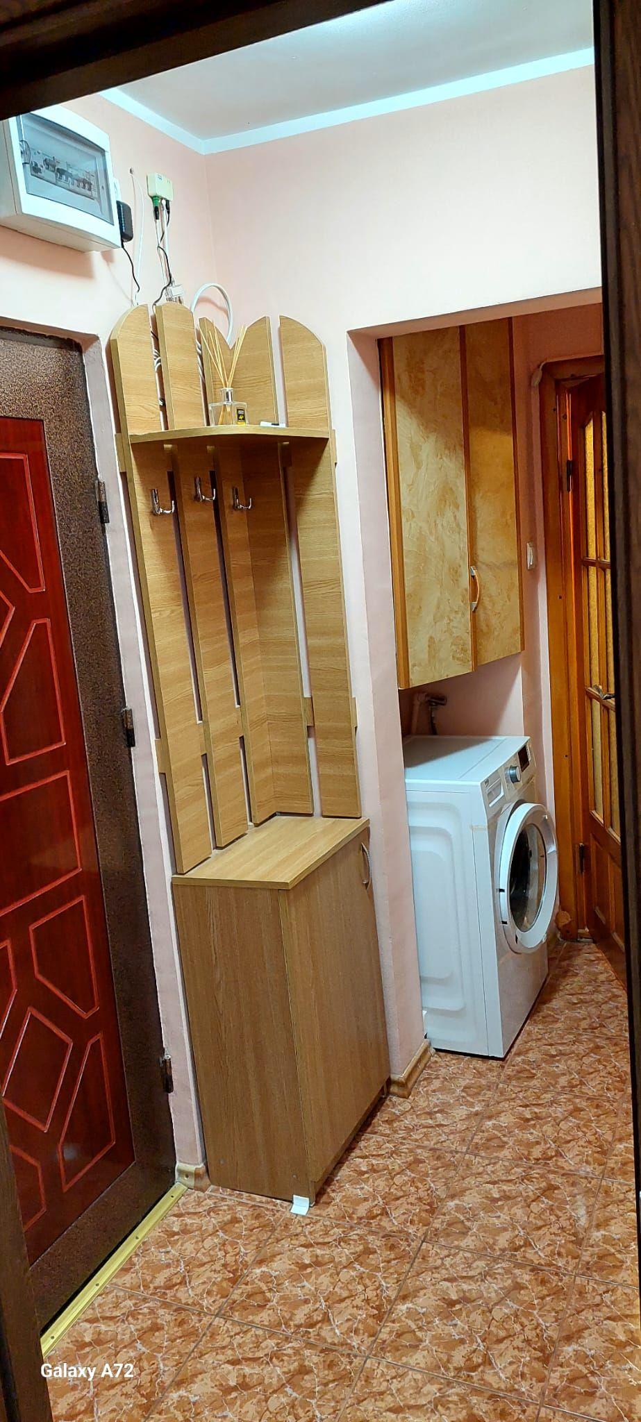 De inchiriat apartament 2 camere in micro 17, etaj 3, 350 euro - 5