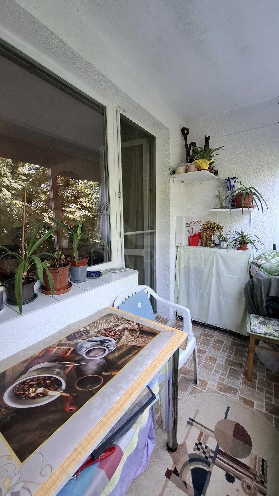De vanzare Apartament cu 3 camere - 8