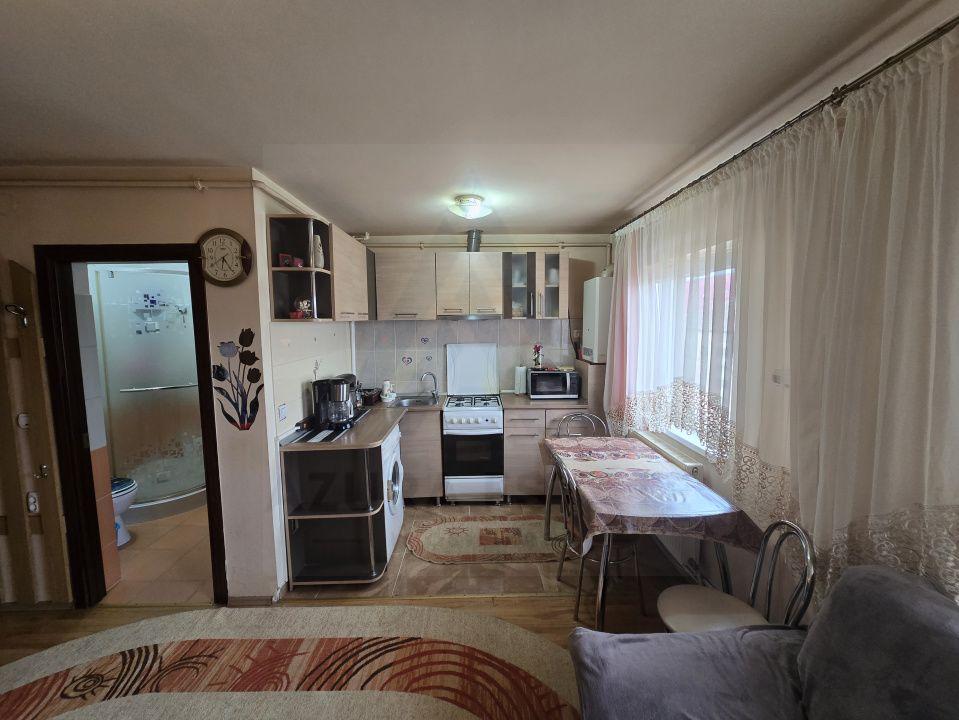 Apartament 2 camere 41 mp utili zona Stefan Cel Mare - 1