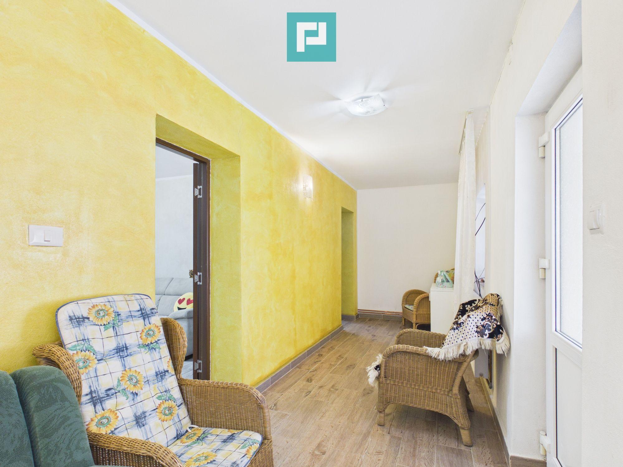 Casă solidă în Curtici cu teren de 1166 mp - 16