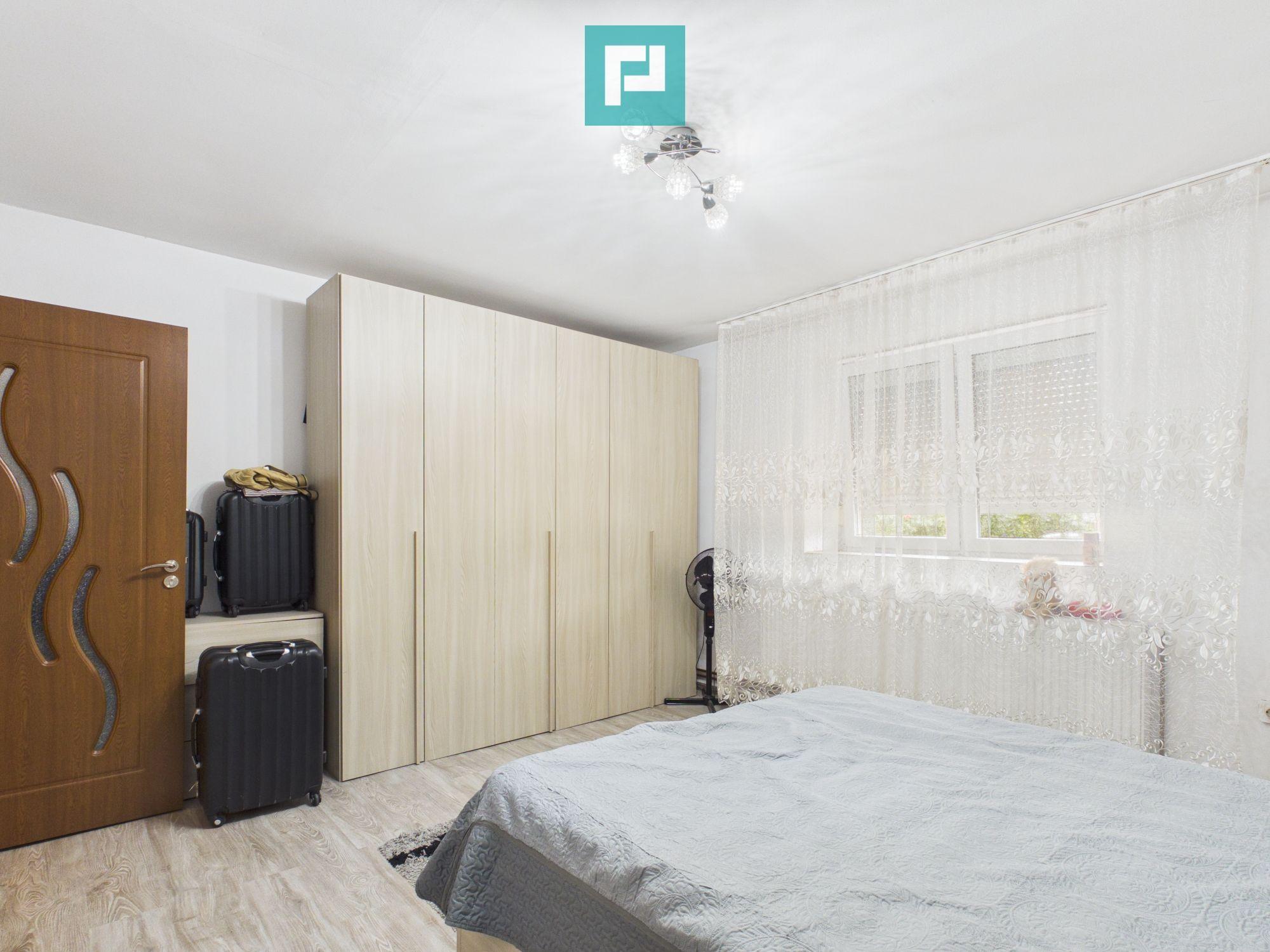Casă solidă în Curtici cu teren de 1166 mp - 12