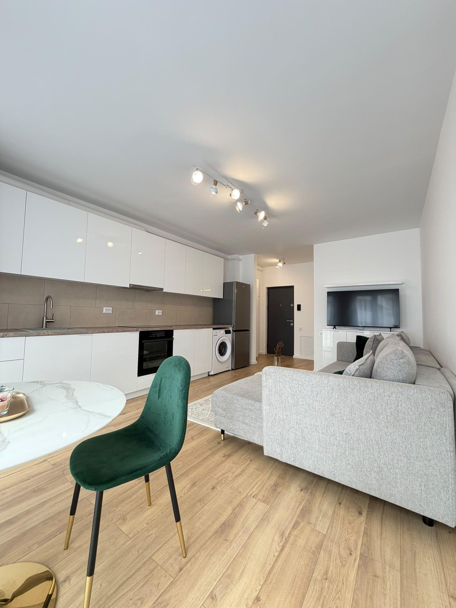 Apartament 2 camere, balcon, etaj intermediar, garaj, zona Eroilor - 2