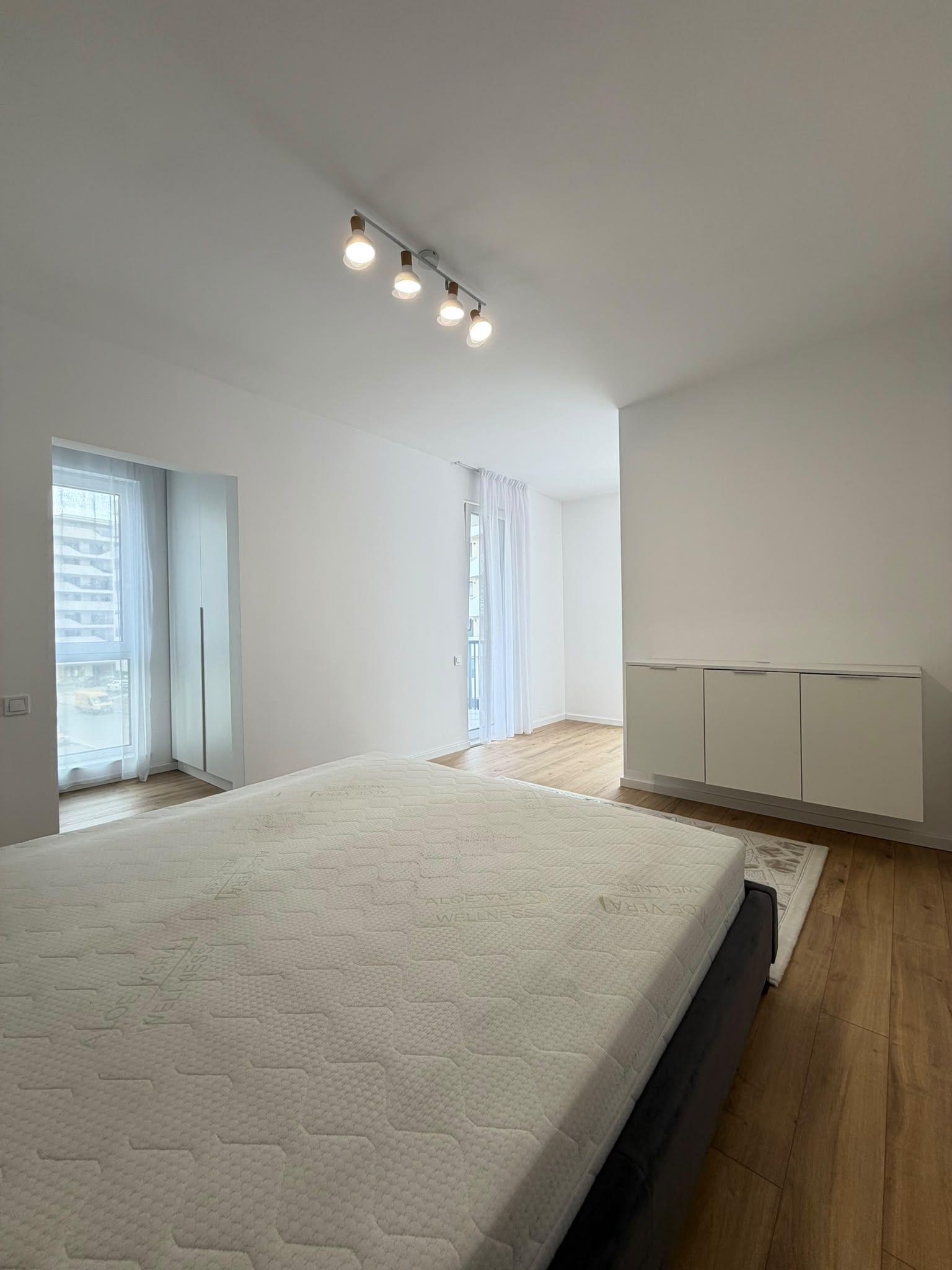 Apartament 2 camere, balcon, etaj intermediar, garaj, zona Eroilor - 10