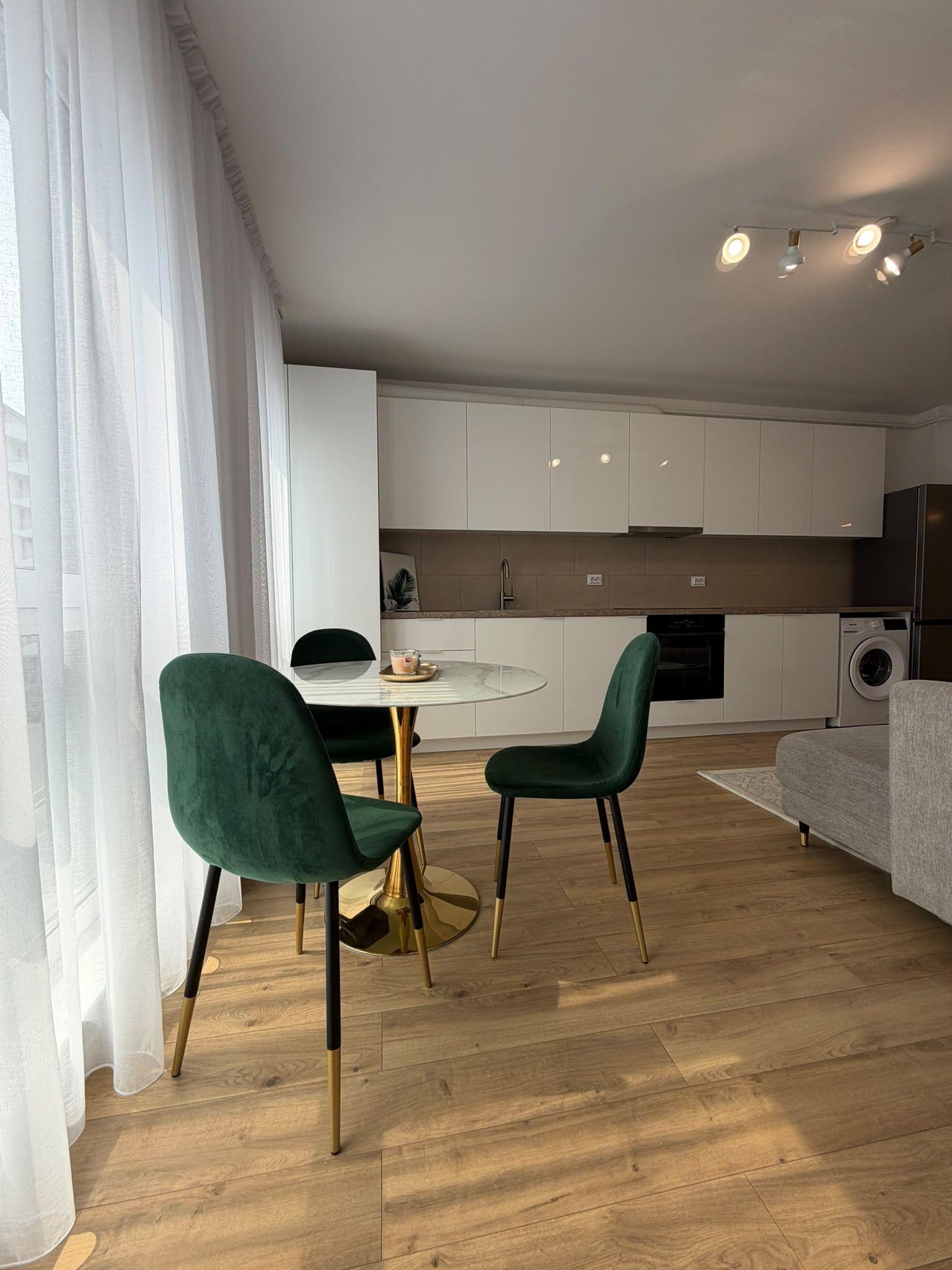 Apartament 2 camere, balcon, etaj intermediar, garaj, zona Eroilor - 8