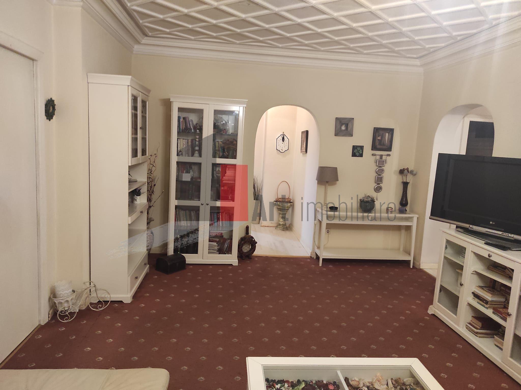 3 Camere Universitate - 2