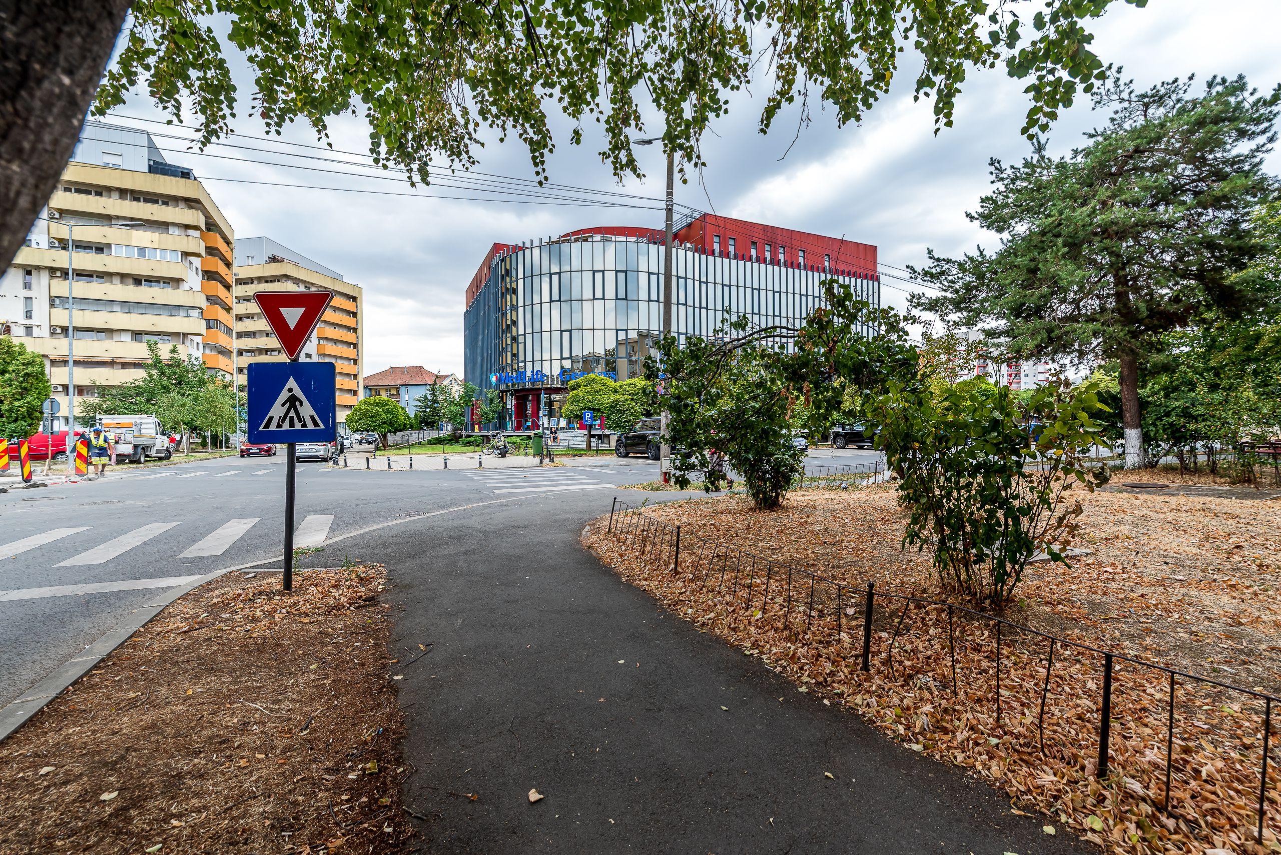 Apartament 2 camere decomandat | Zona Genesys Arad - 10