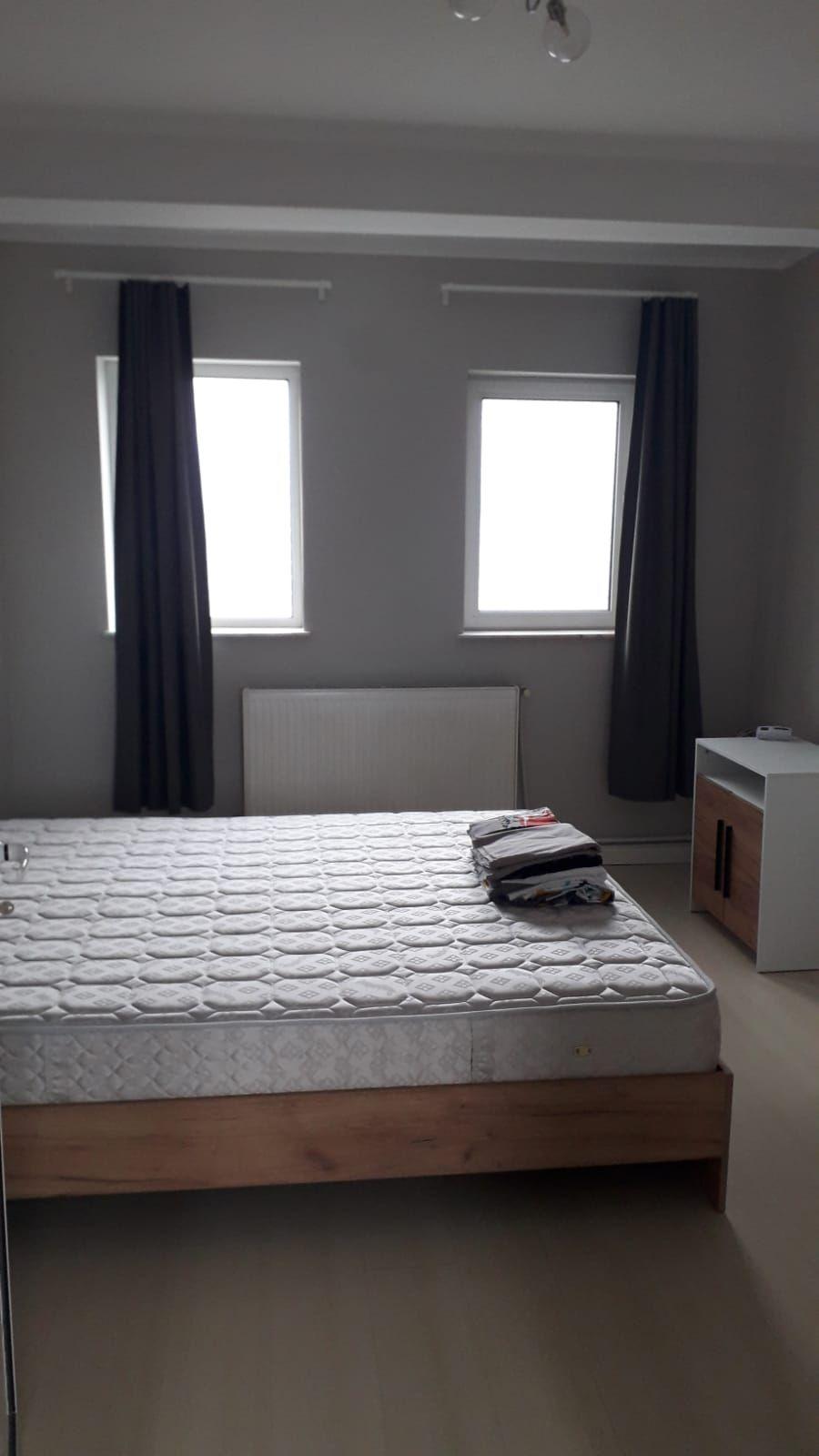 De inchiriat 2 apartamente cu 2 camere, etaj 1/2, strada Domneasca, 500 E - 12