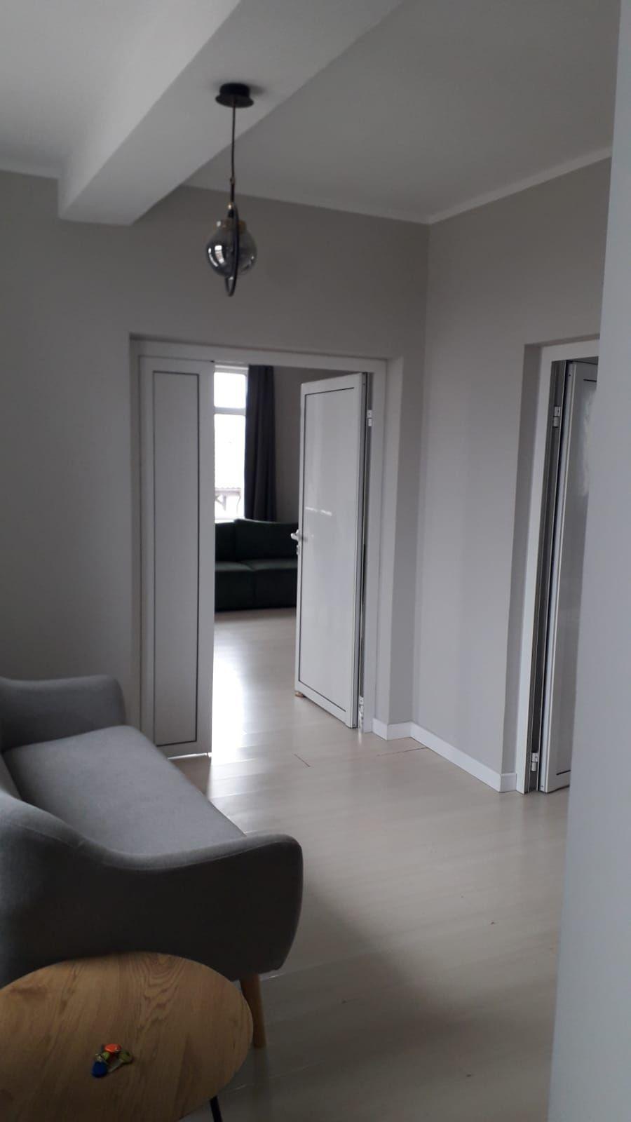 De inchiriat 2 apartamente cu 2 camere, etaj 1/2, strada Domneasca, 500 E - 2