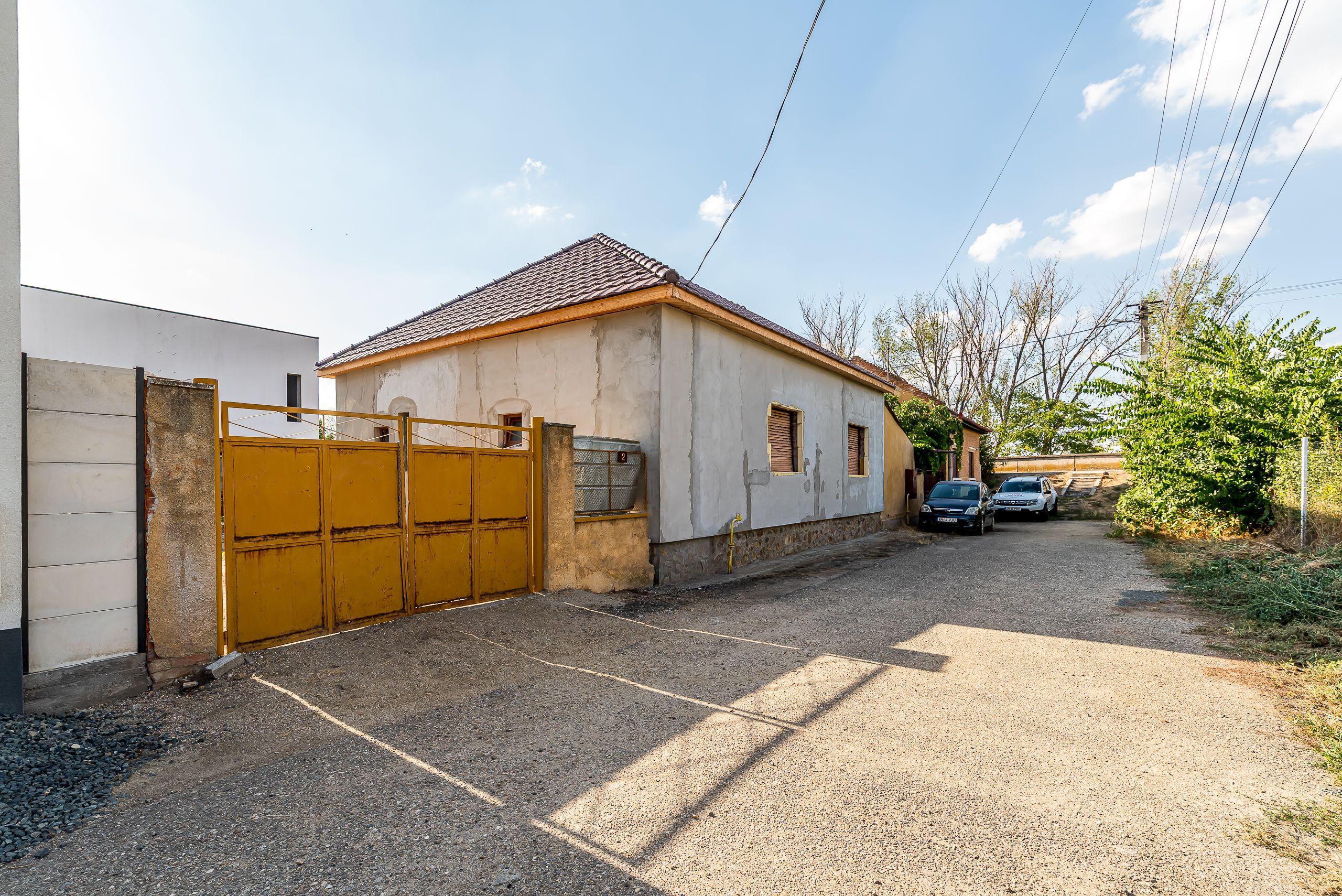 Casă individuală în Aradul Nou zona Tabacovici, aproape de Mureș - 1