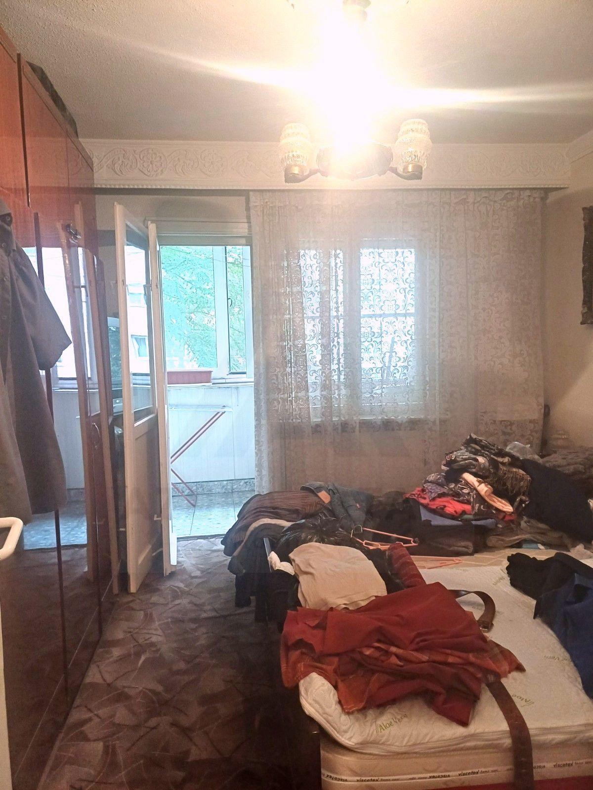 Apartament 4 camere 85 mp utili etaj 1 si pivnita in zona Vasile Aron - 6