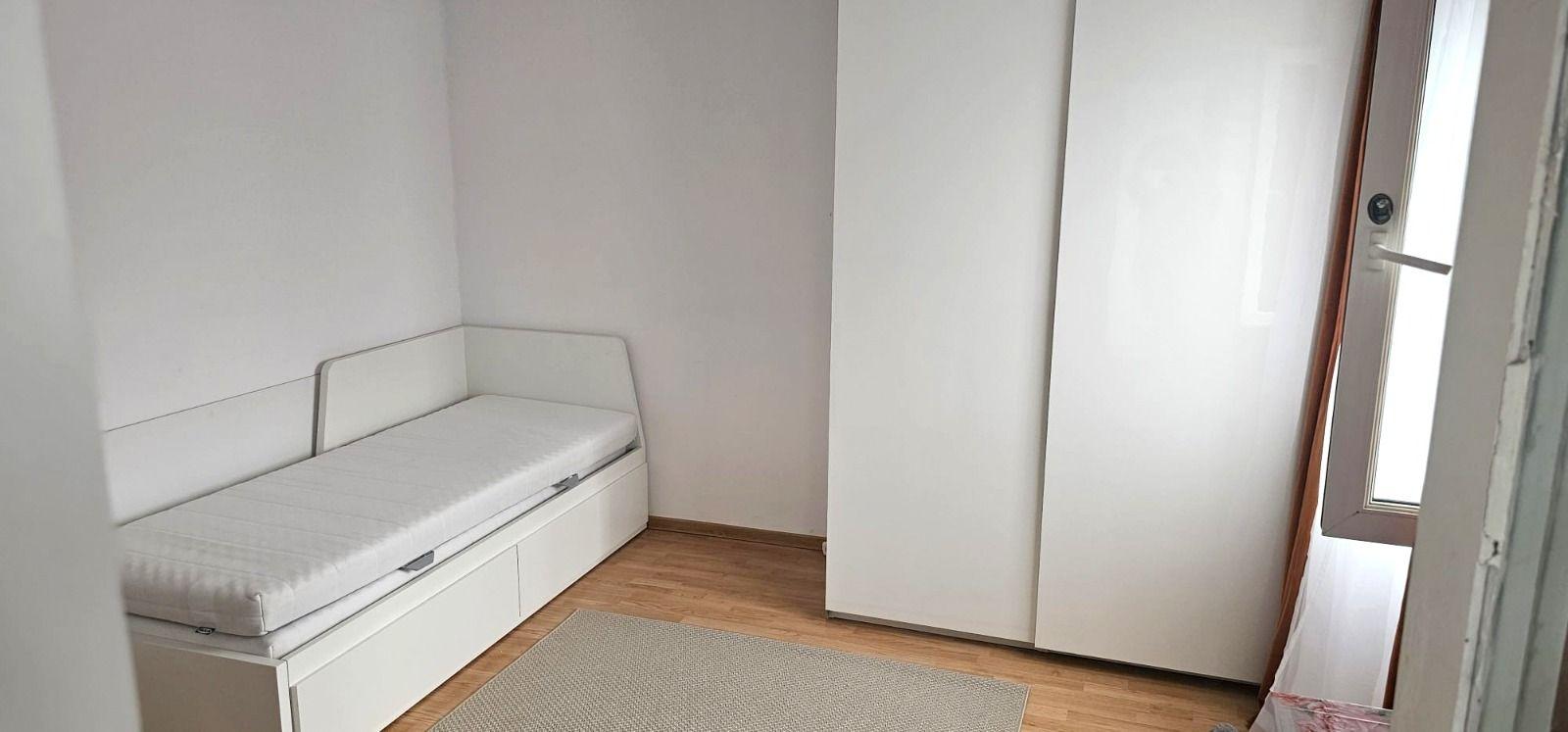 De inchiriat apartament cu o camera si balcon, etaj 4, Mazepa 1, 1600 lei - 1