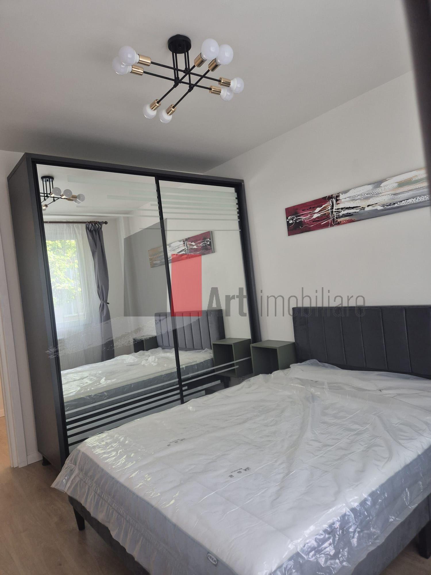 Inchiriez apartament 4 camere, complet renovat, - 13
