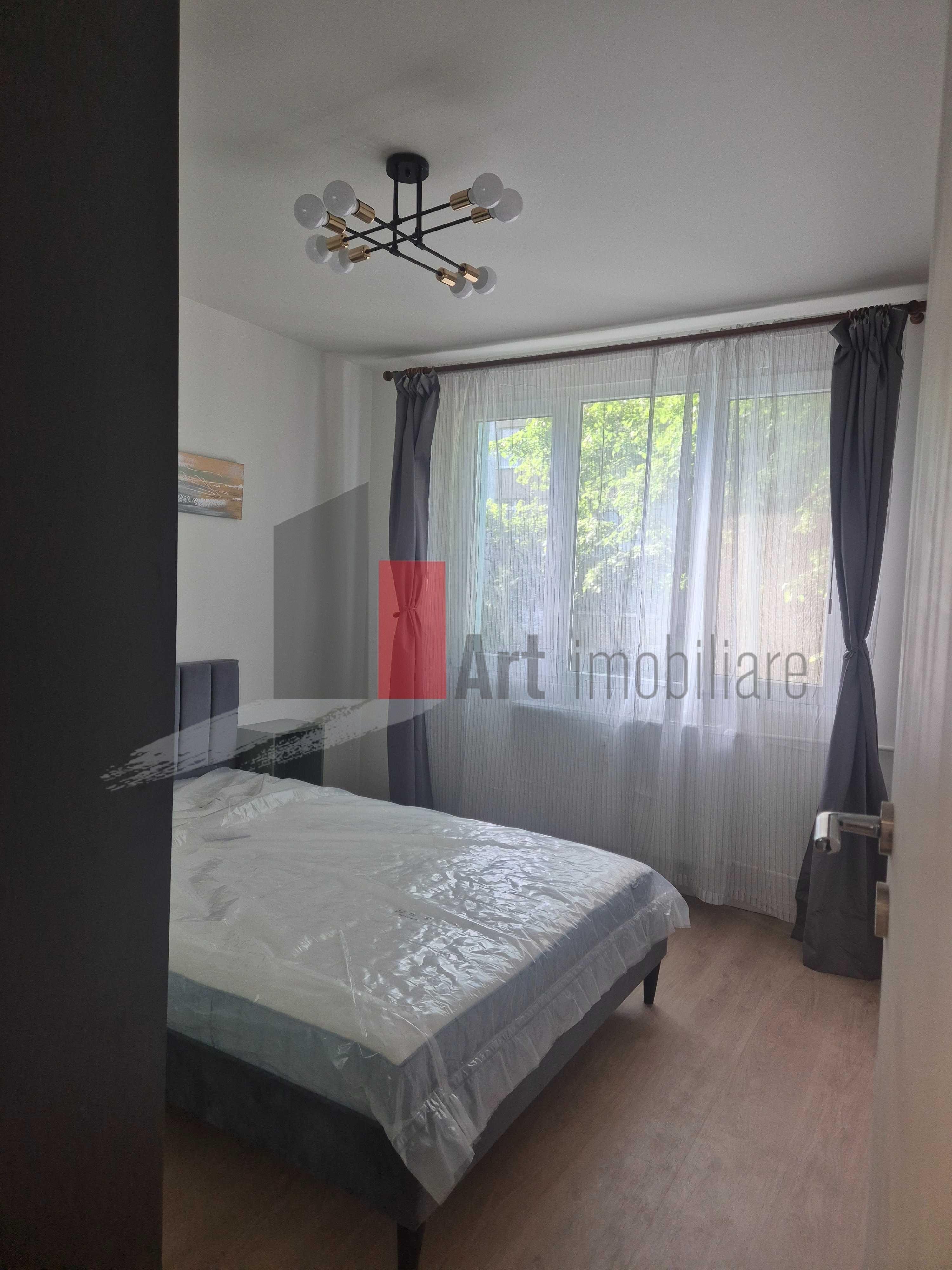 Inchiriez apartament 4 camere, complet renovat, - 8