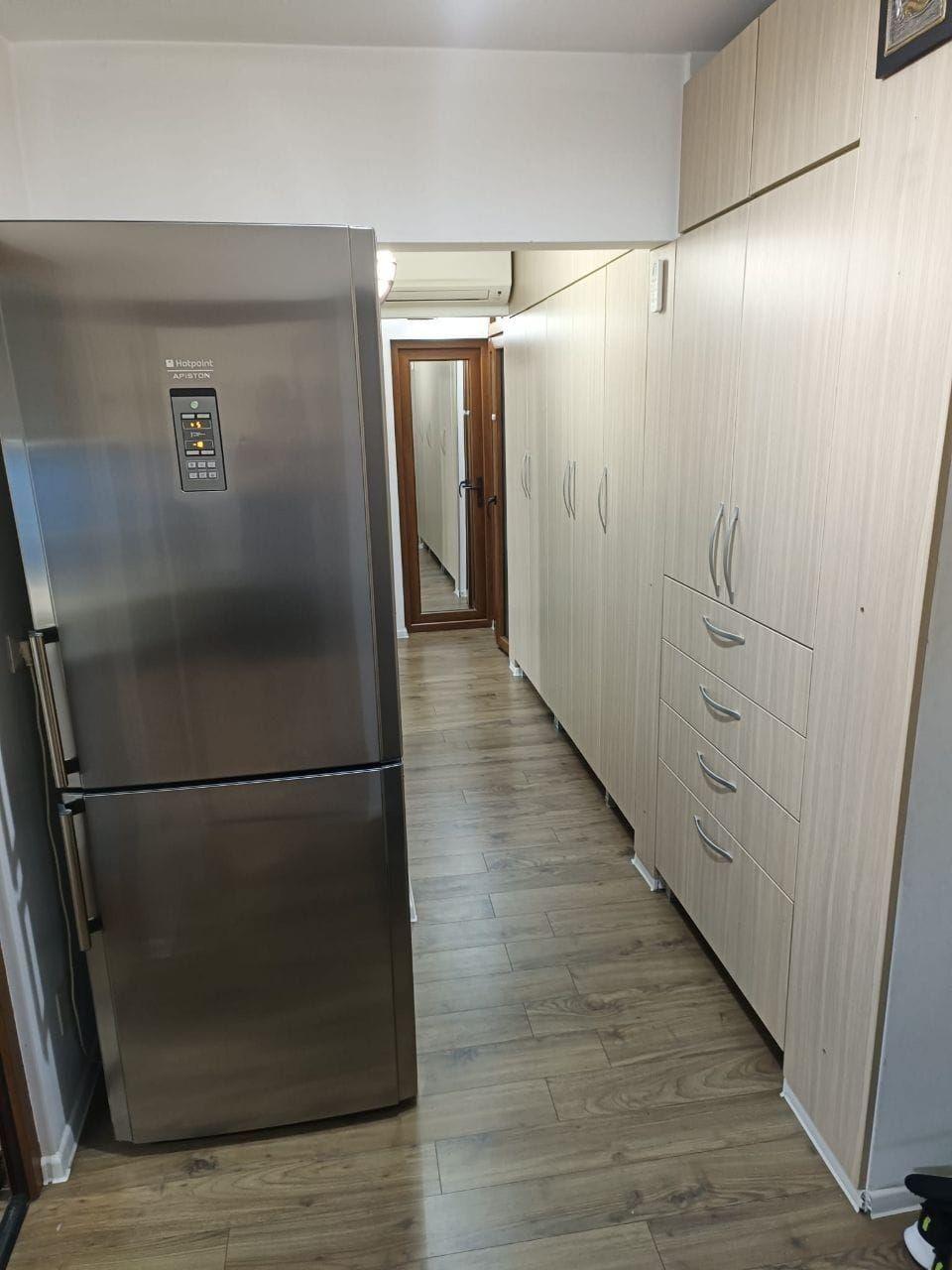 Vanzare - apartament cu 3 camere, etaj intermediar - Siderurgistilor - 4