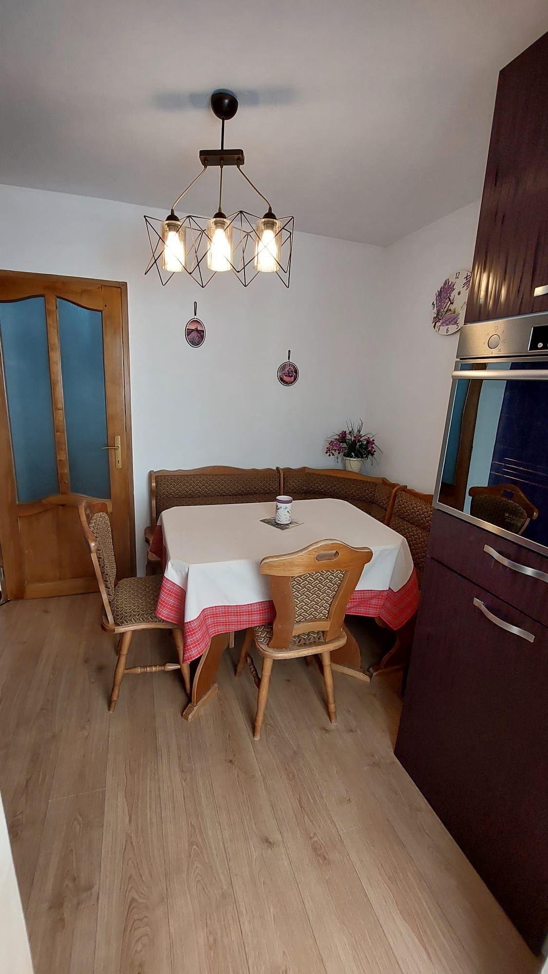 De închiriat apartament cu 3 camere, etaj 1, Siderurgistilor, 400 euro - 18